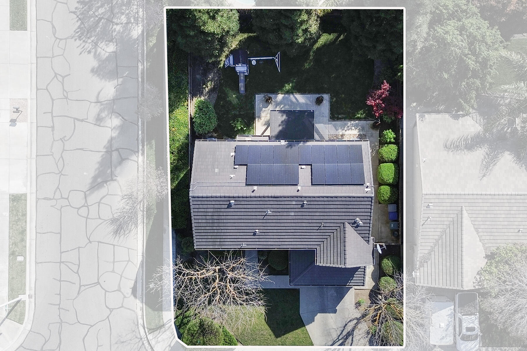 1242 N Julieann St, Visalia, CA 93291