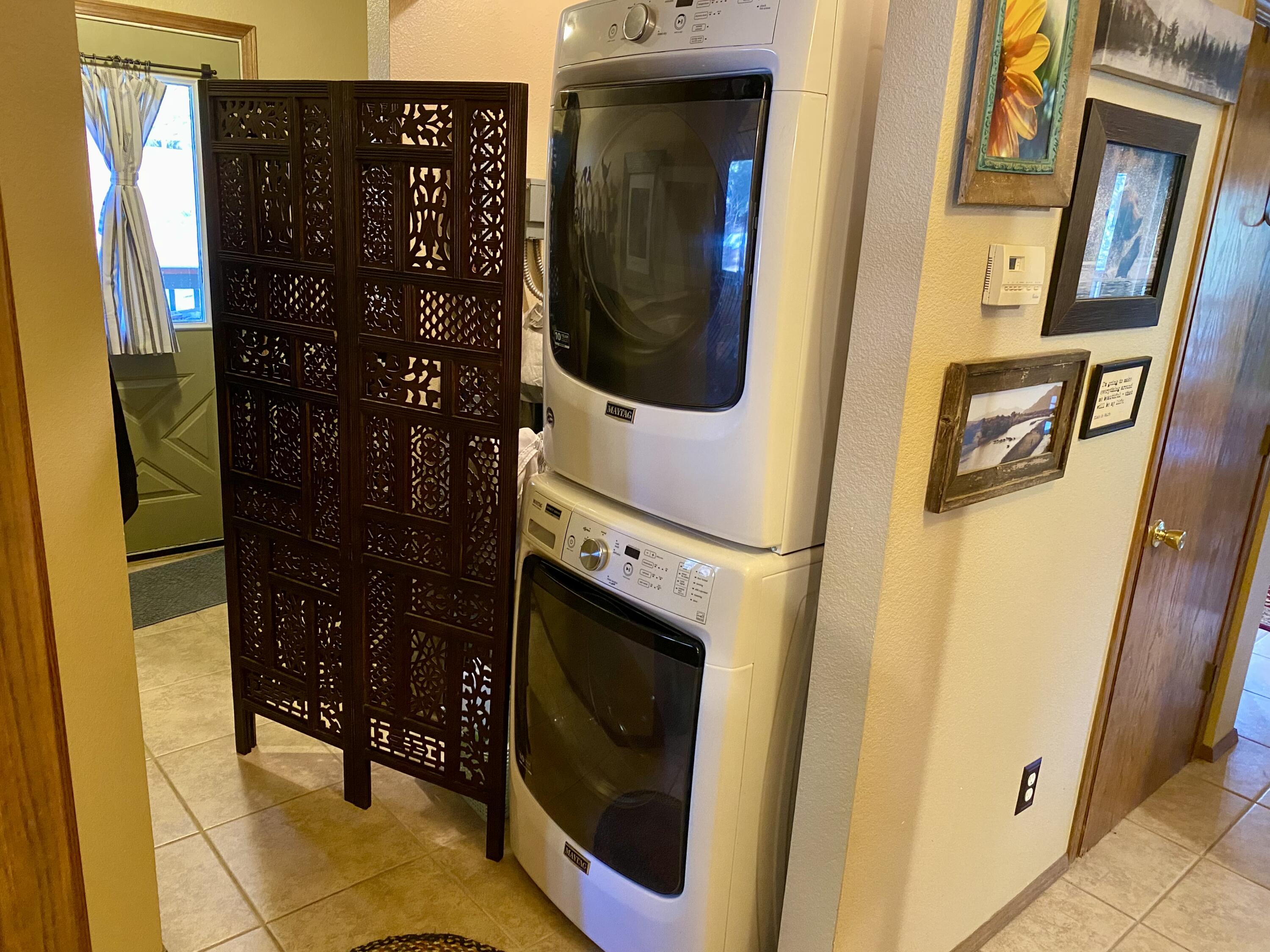 57968 Fox Dr, Springville, CA 93265