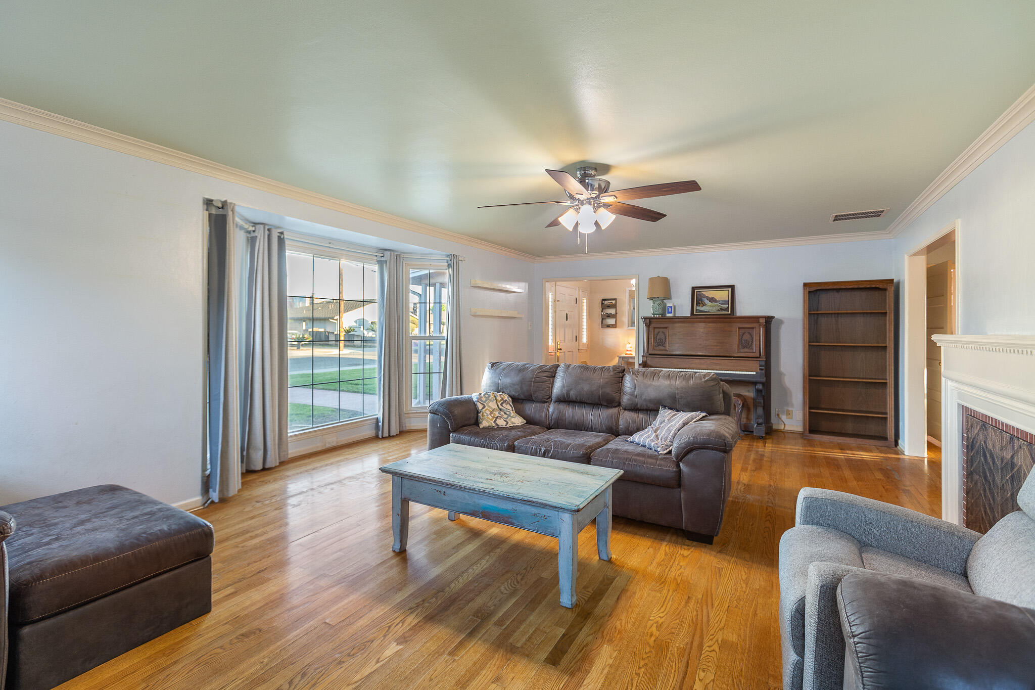 61 Carmelita St, Porterville, CA 93257