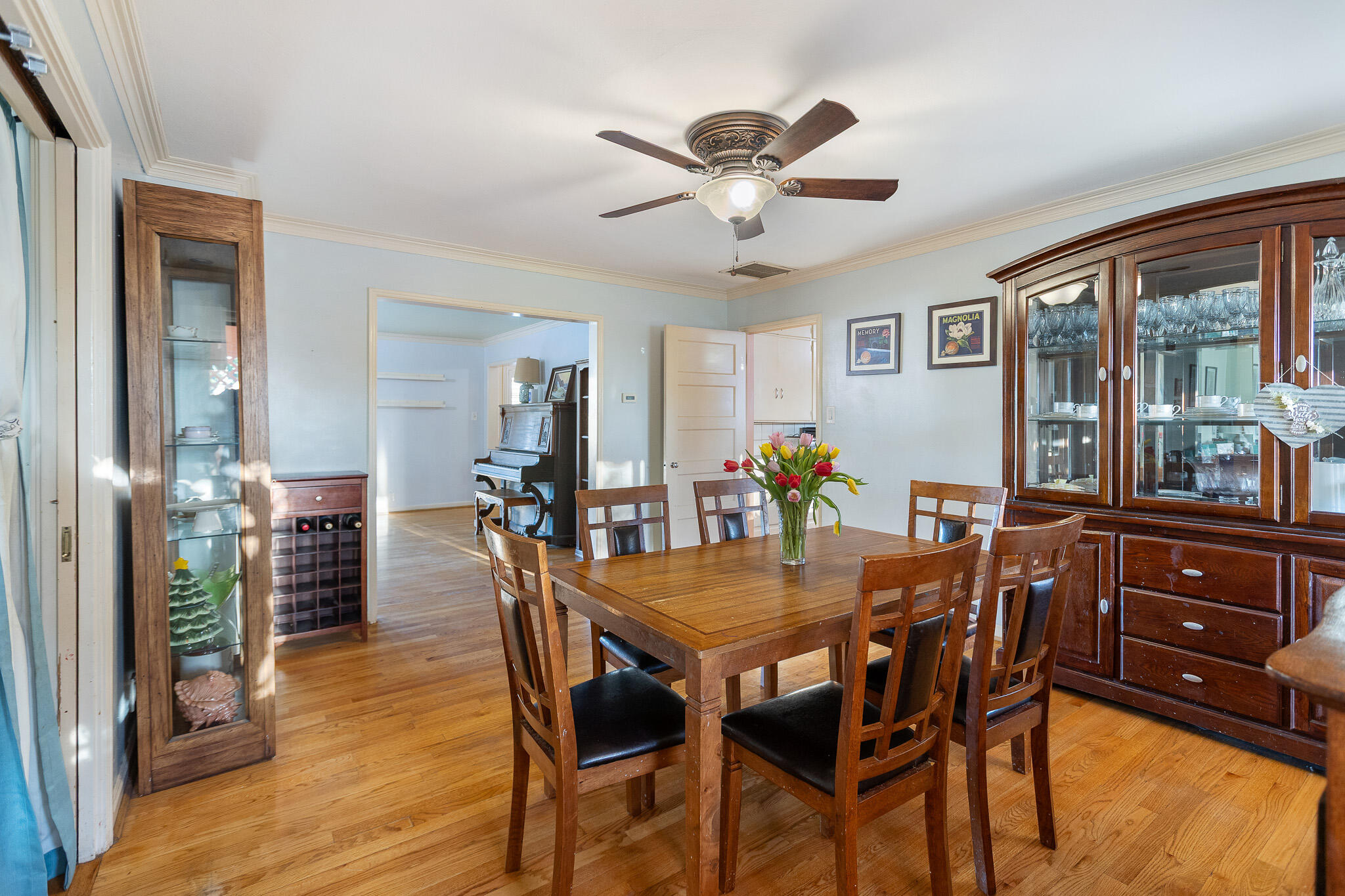 61 Carmelita St, Porterville, CA 93257