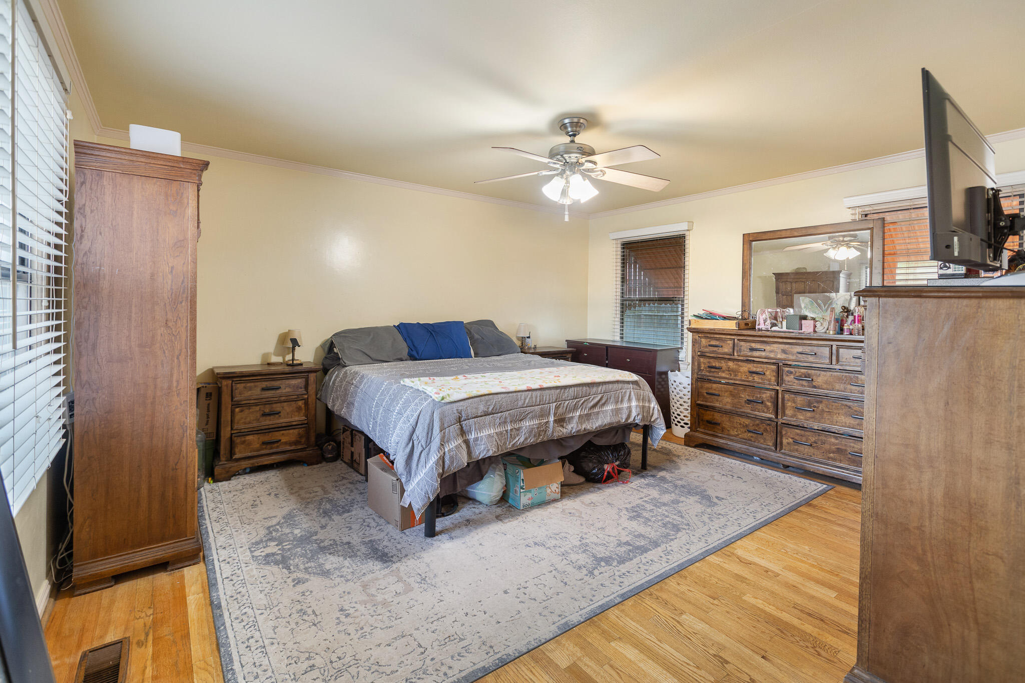 61 Carmelita St, Porterville, CA 93257