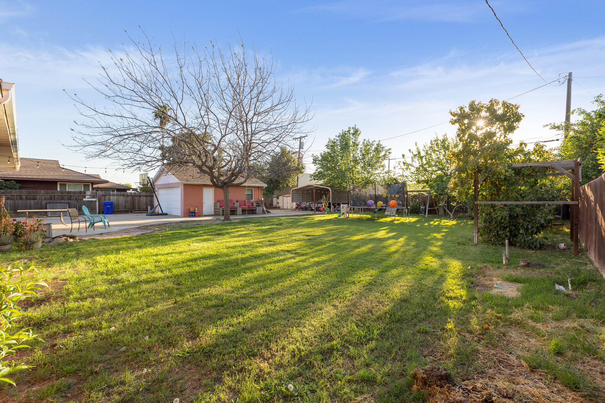61 Carmelita St, Porterville, CA 93257