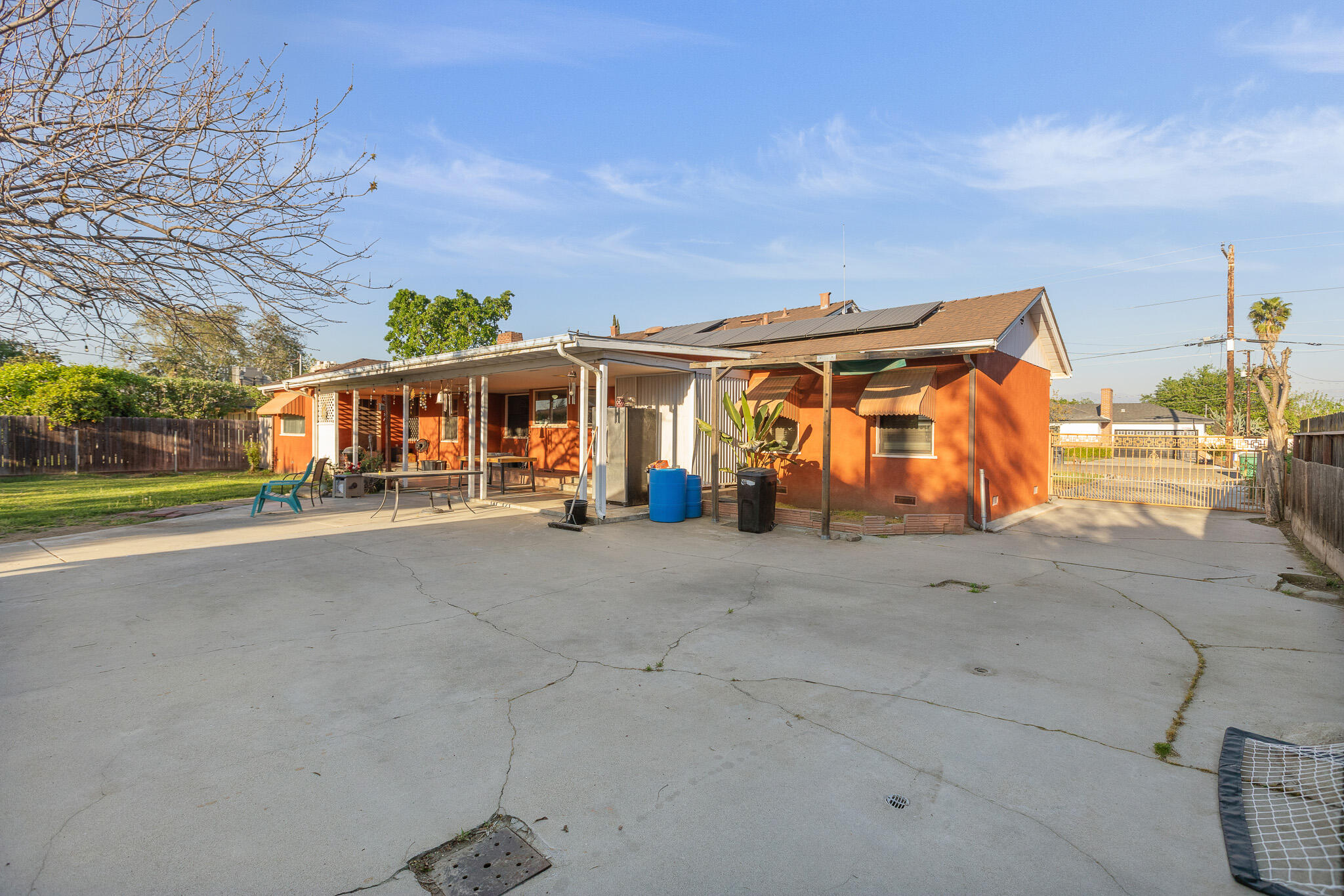 61 Carmelita St, Porterville, CA 93257
