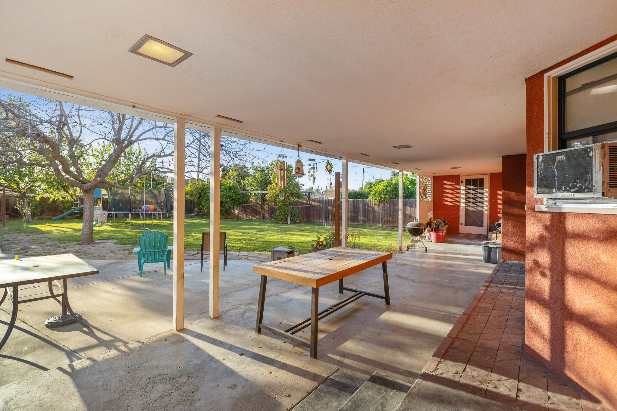 61 Carmelita St, Porterville, CA 93257