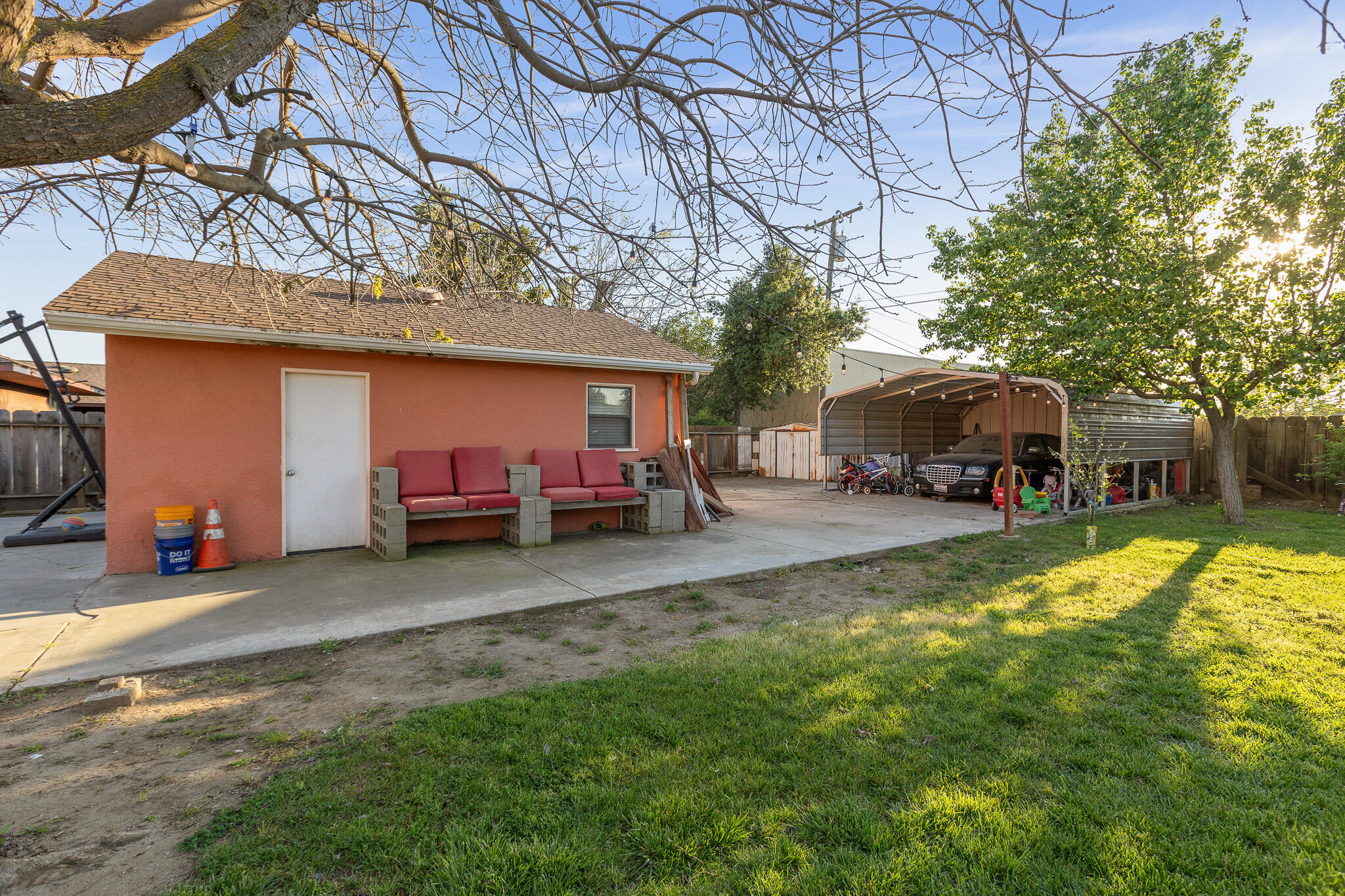 61 Carmelita St, Porterville, CA 93257