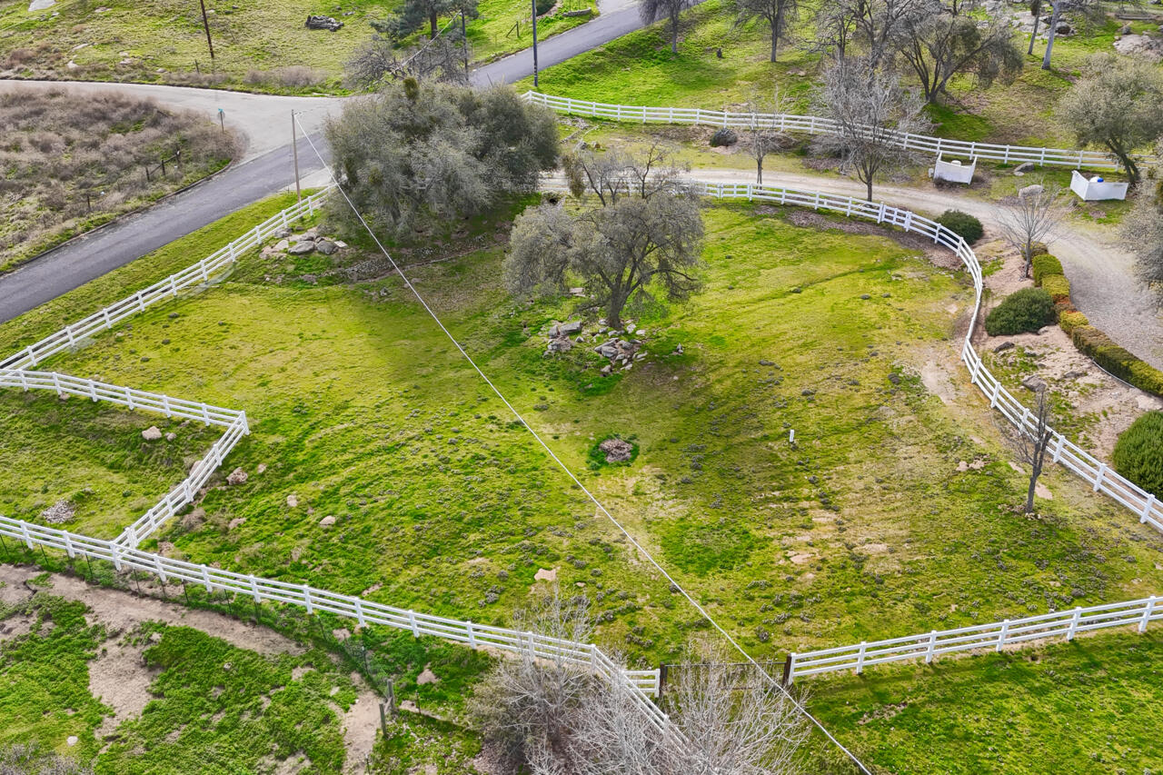 44755 Savage Rd, Coarsegold, CA 93614