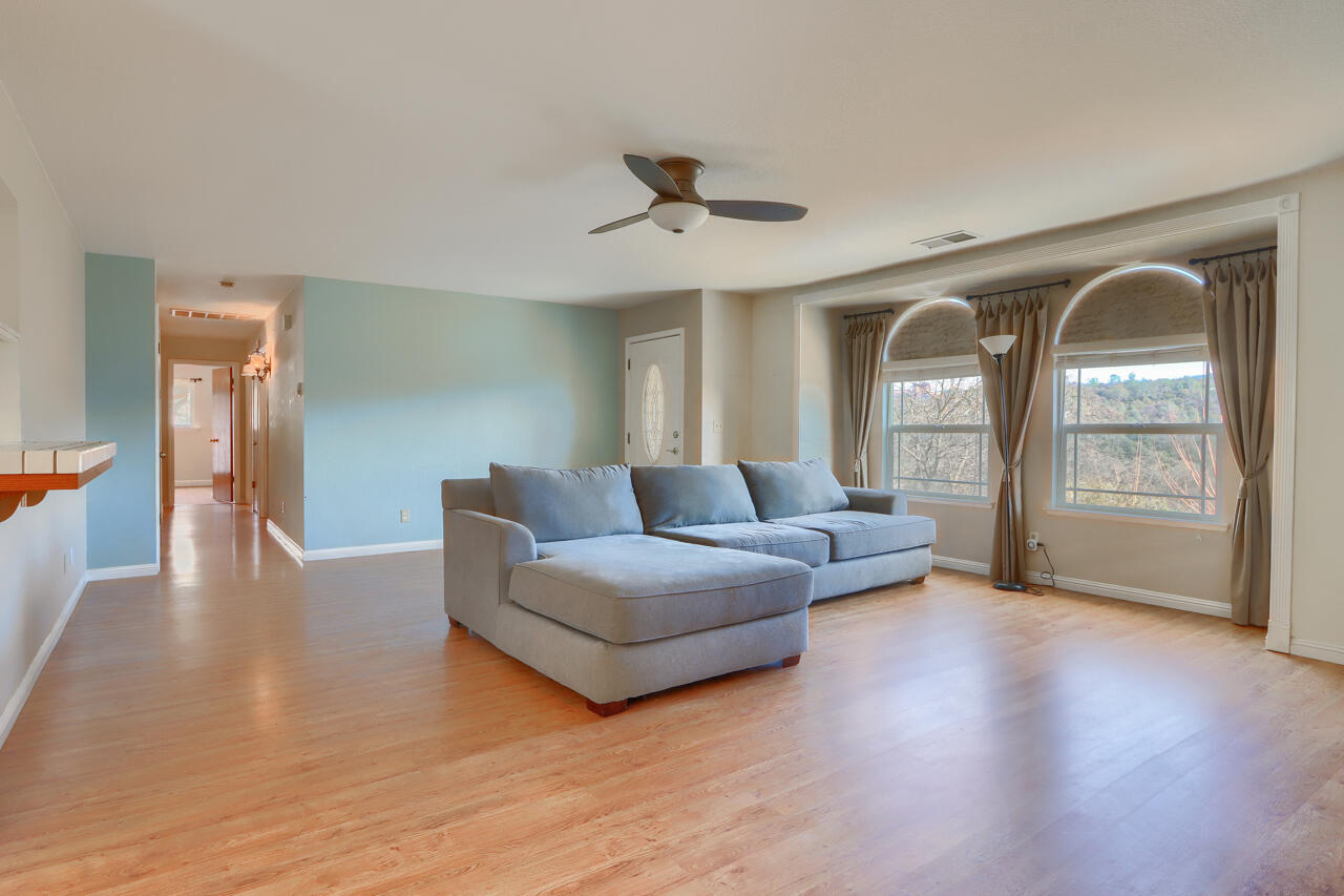 44755 Savage Rd, Coarsegold, CA 93614