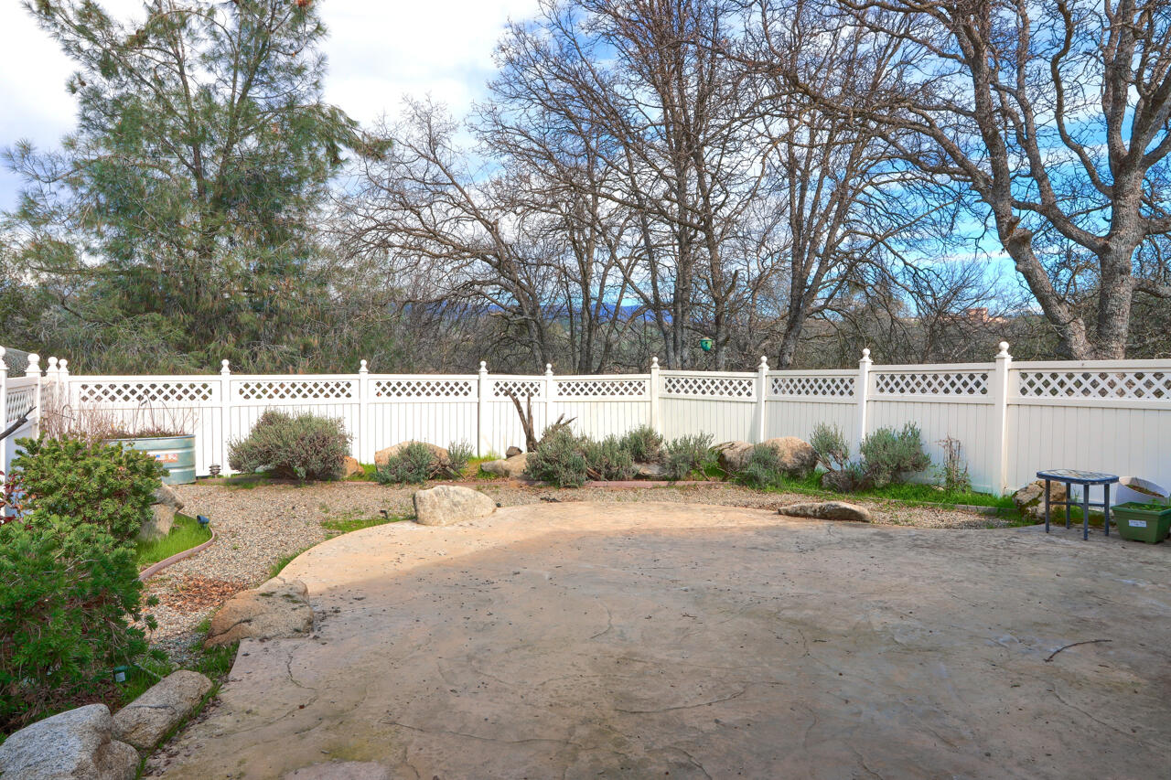 44755 Savage Rd, Coarsegold, CA 93614