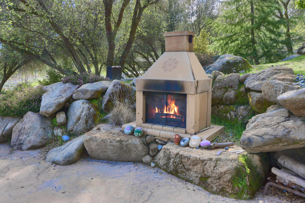 44755 Savage Rd, Coarsegold, CA 93614