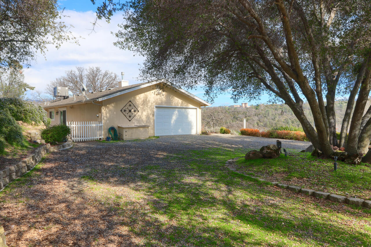 44755 Savage Rd, Coarsegold, CA 93614