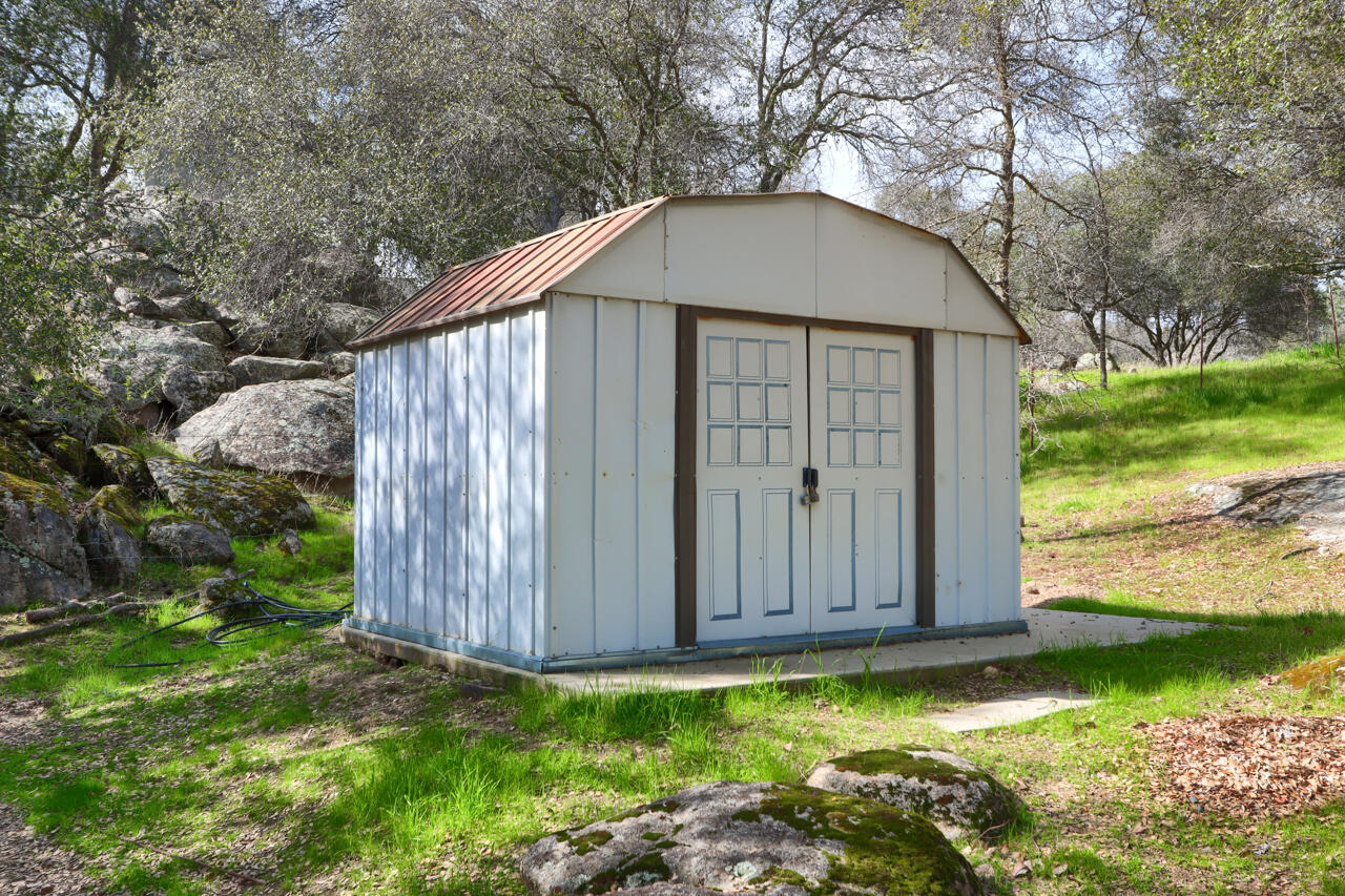 44755 Savage Rd, Coarsegold, CA 93614