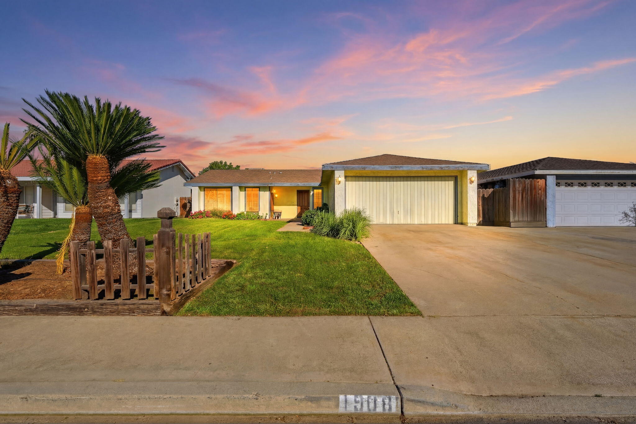 1908 N Cedar Ct, Visalia, CA 93292