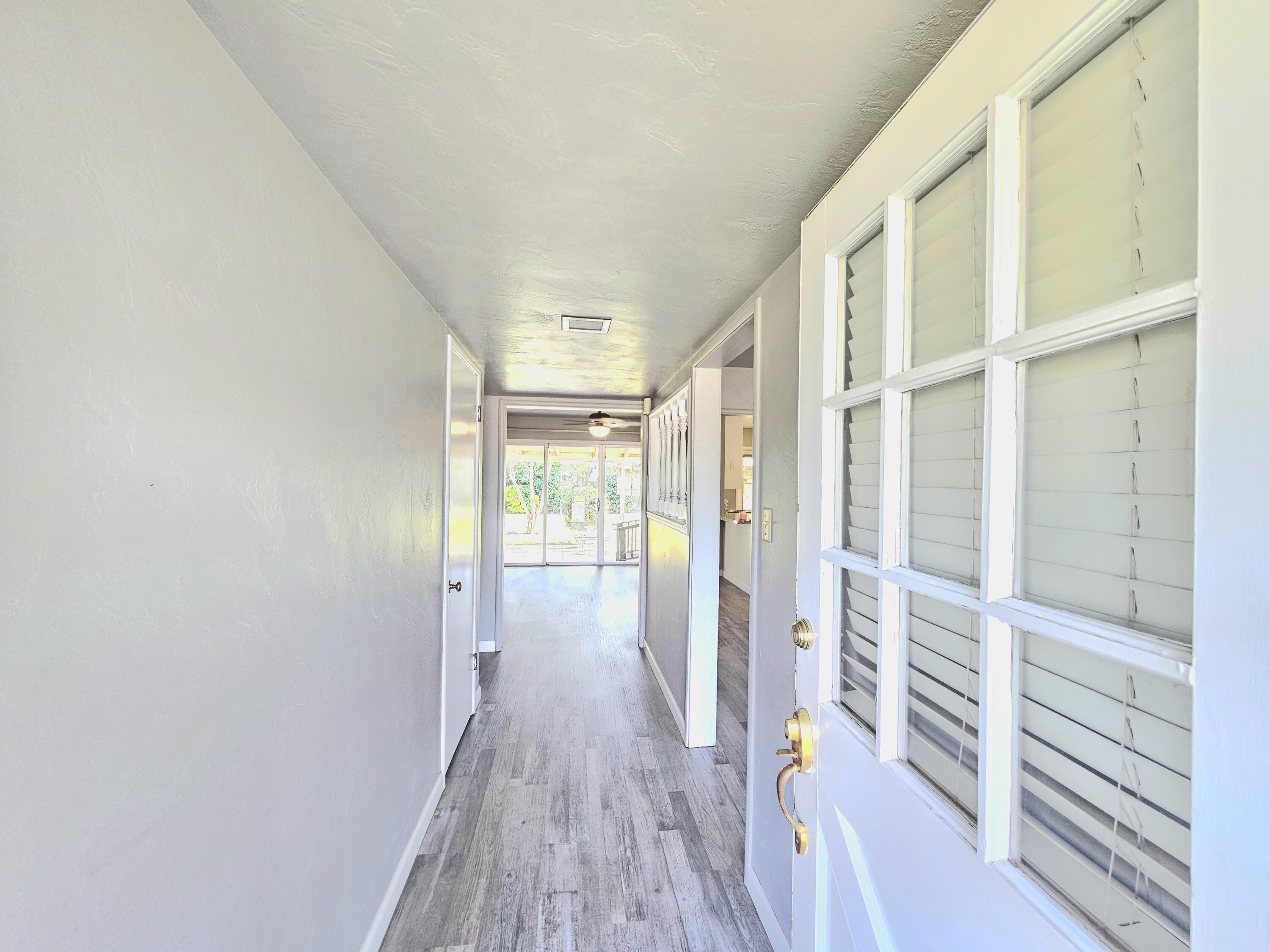 211 E Gail Ave, Tulare, CA 93274