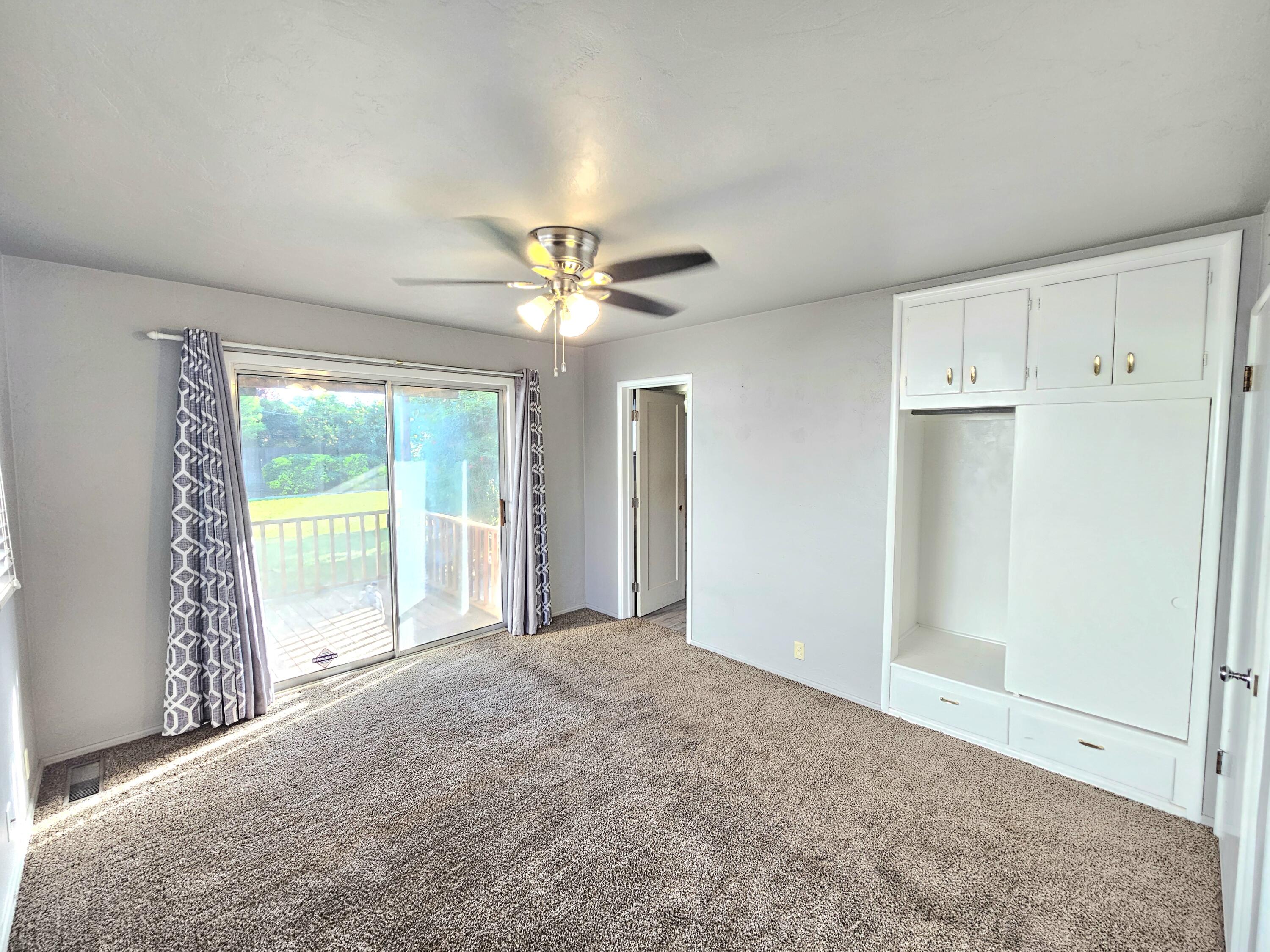 211 E Gail Ave, Tulare, CA 93274