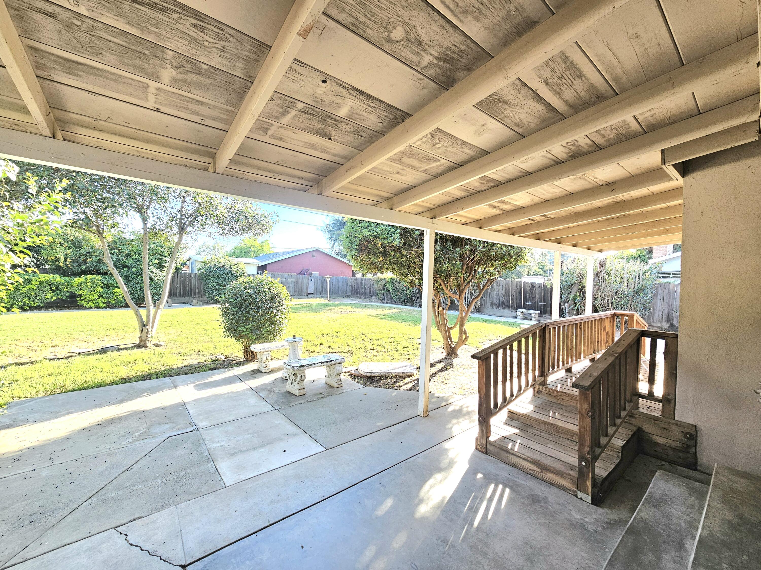211 E Gail Ave, Tulare, CA 93274