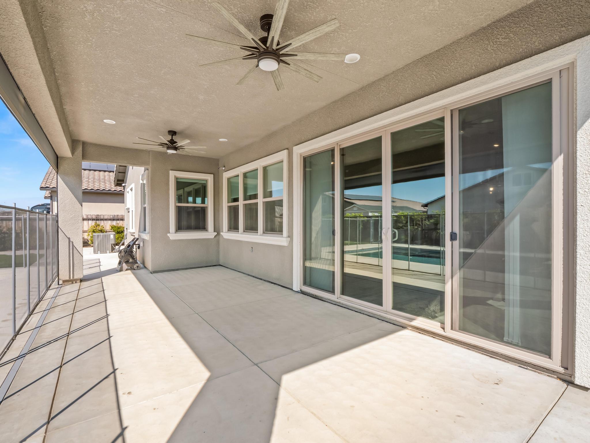 1734 N Park Ave, Clovis, CA 93619