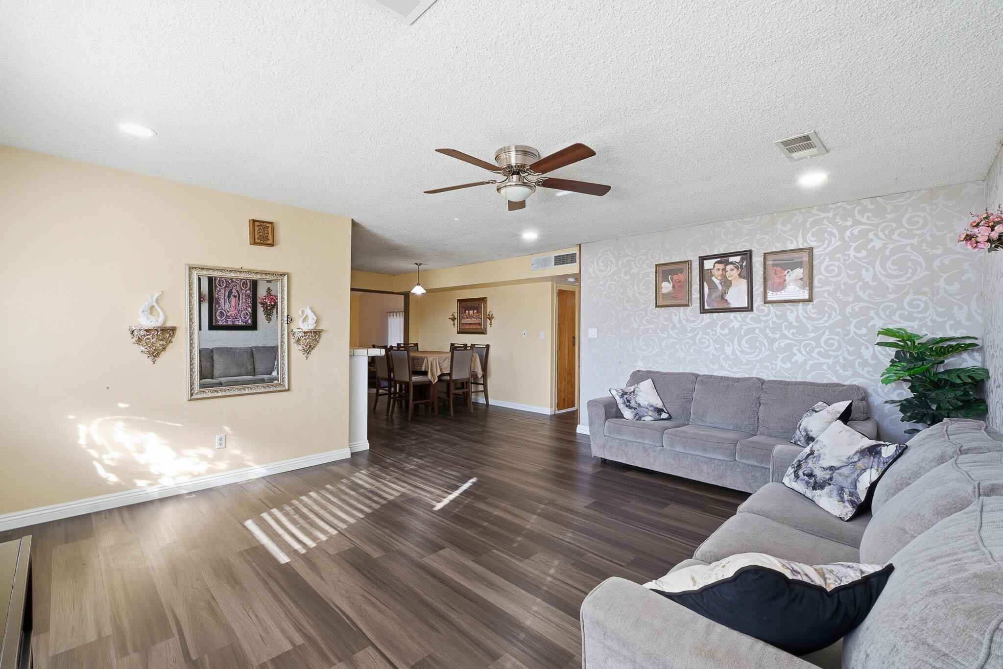 480 N Belmont St, Porterville, CA 93257