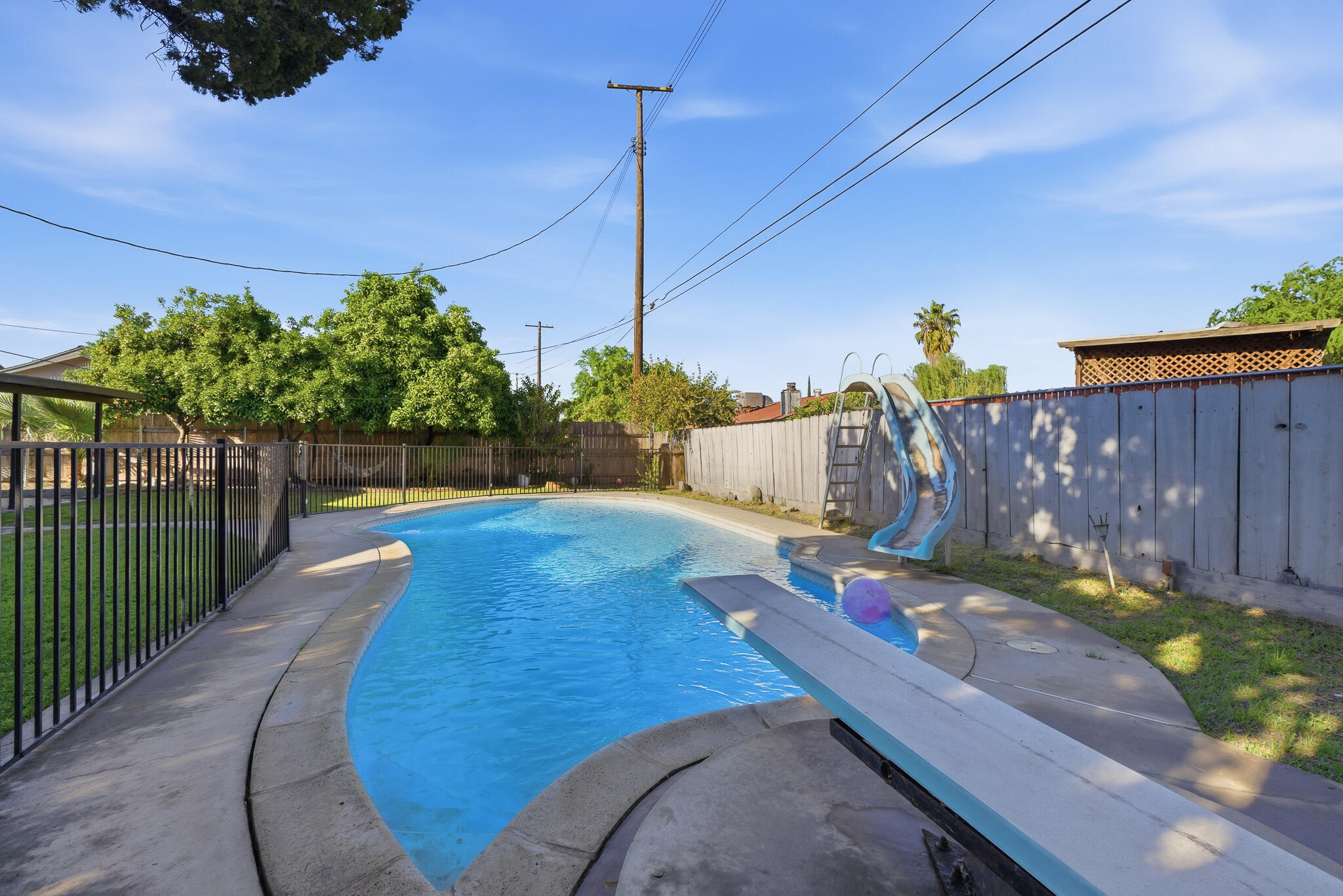 480 N Belmont St, Porterville, CA 93257