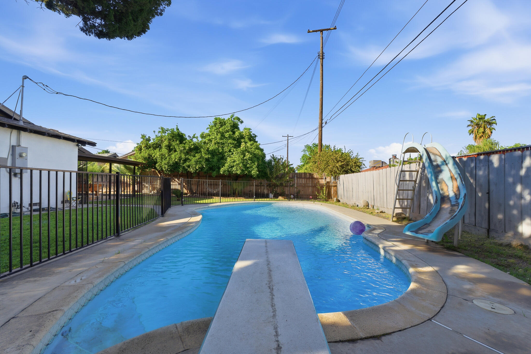 480 N Belmont St, Porterville, CA 93257