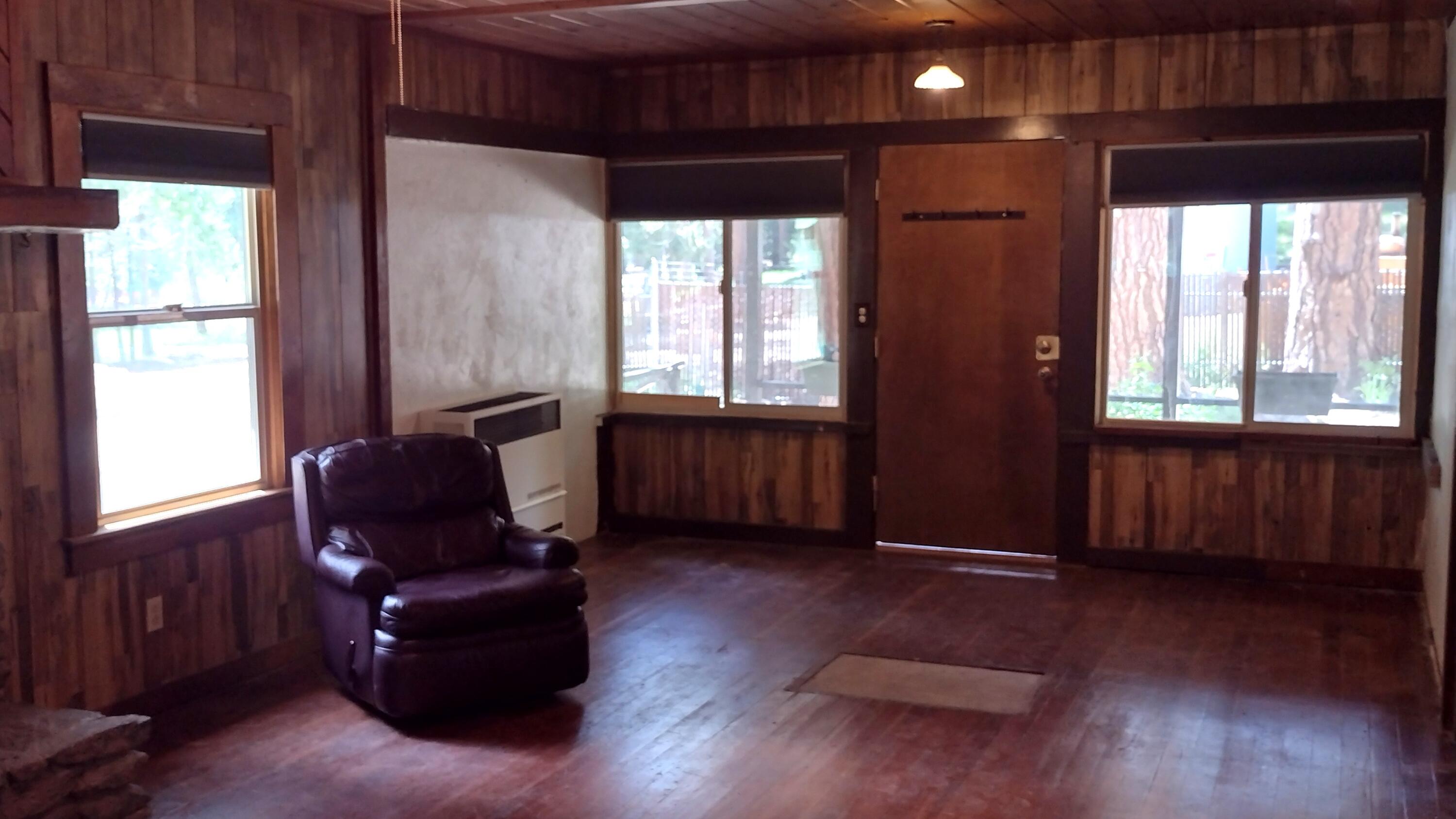 440 Trails End Dr, Camp Nelson, CA 93265