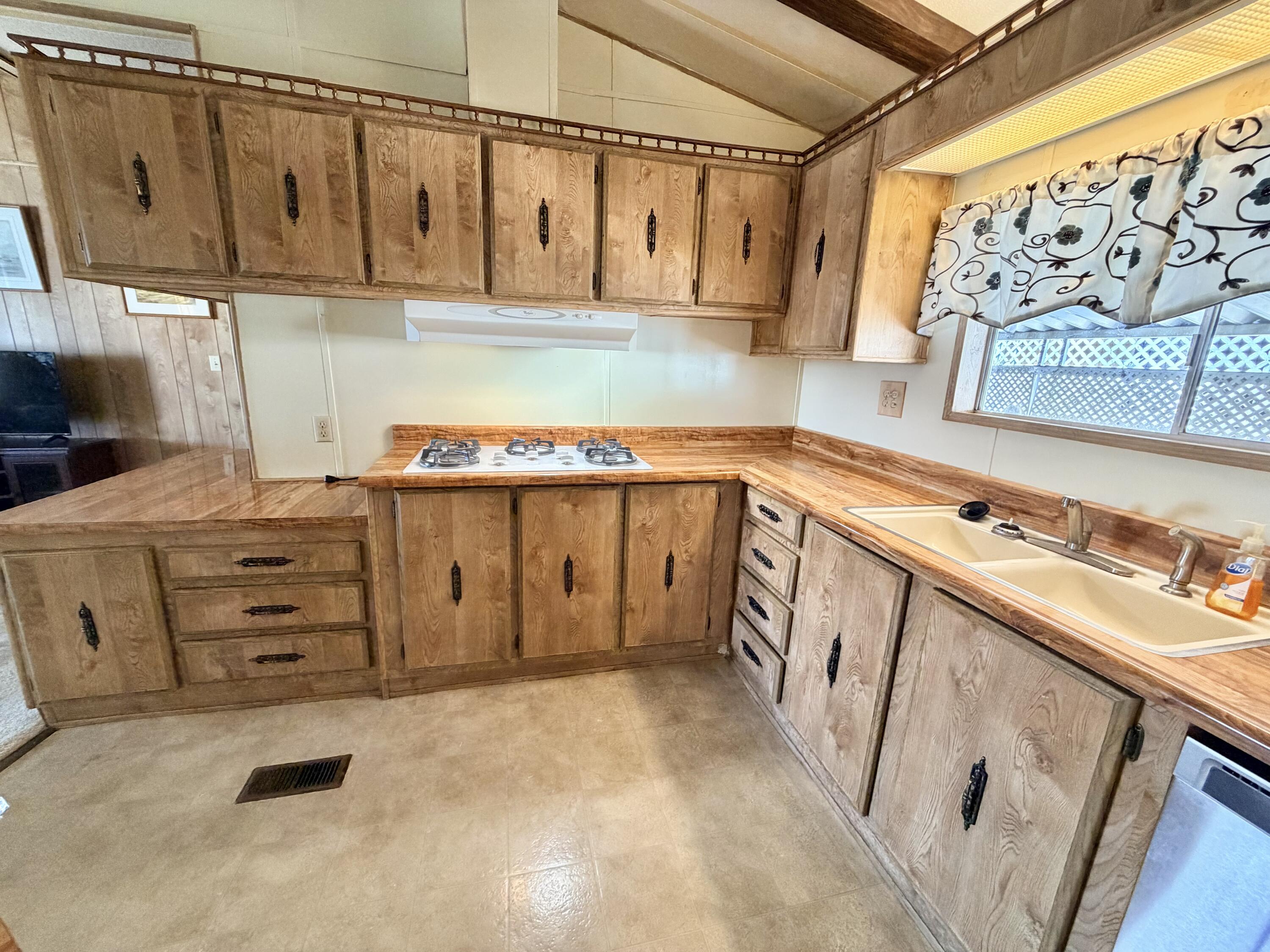 2300 W Morton Ave #160, Porterville, CA 93257