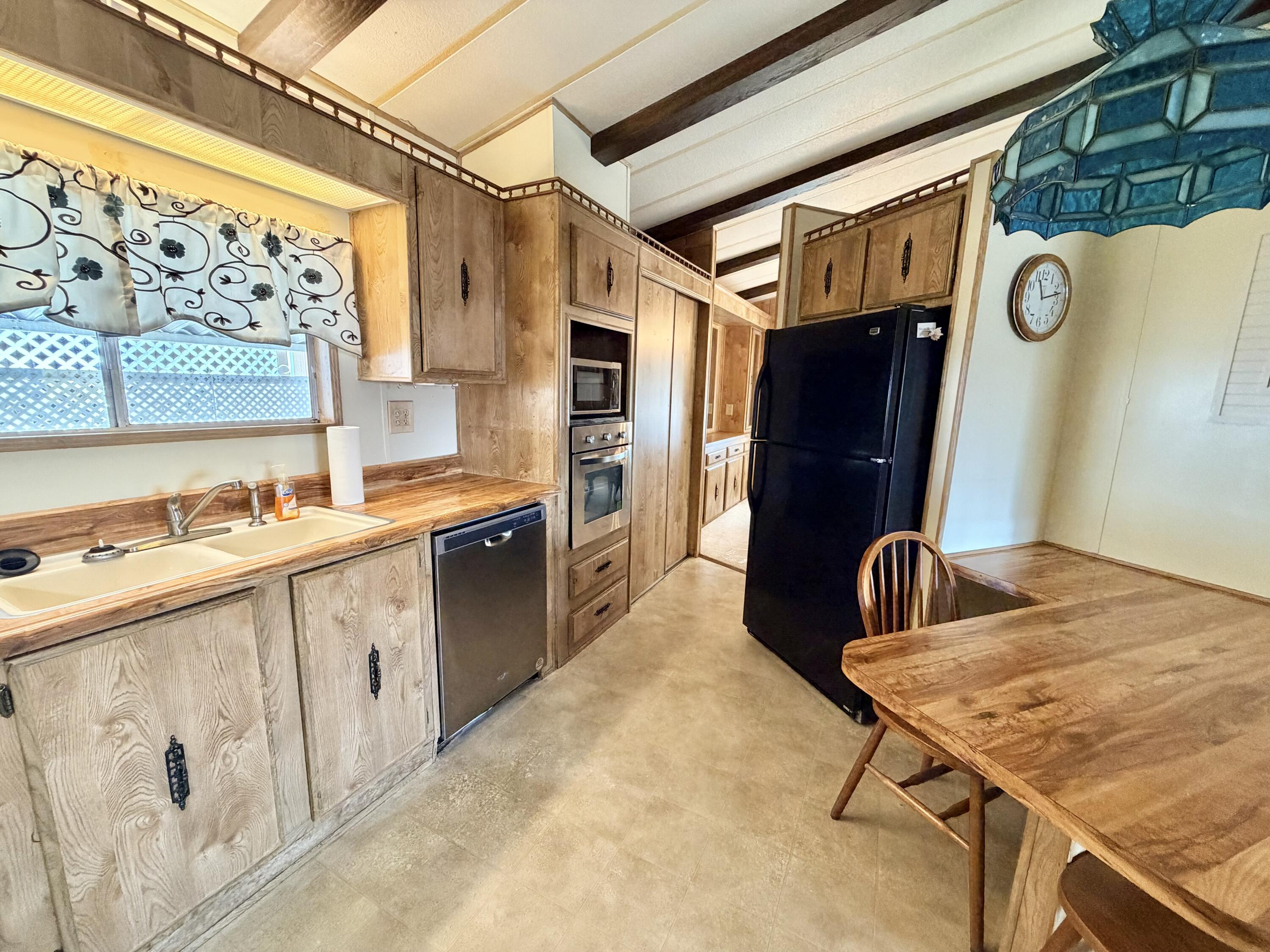 2300 W Morton Ave #160, Porterville, CA 93257