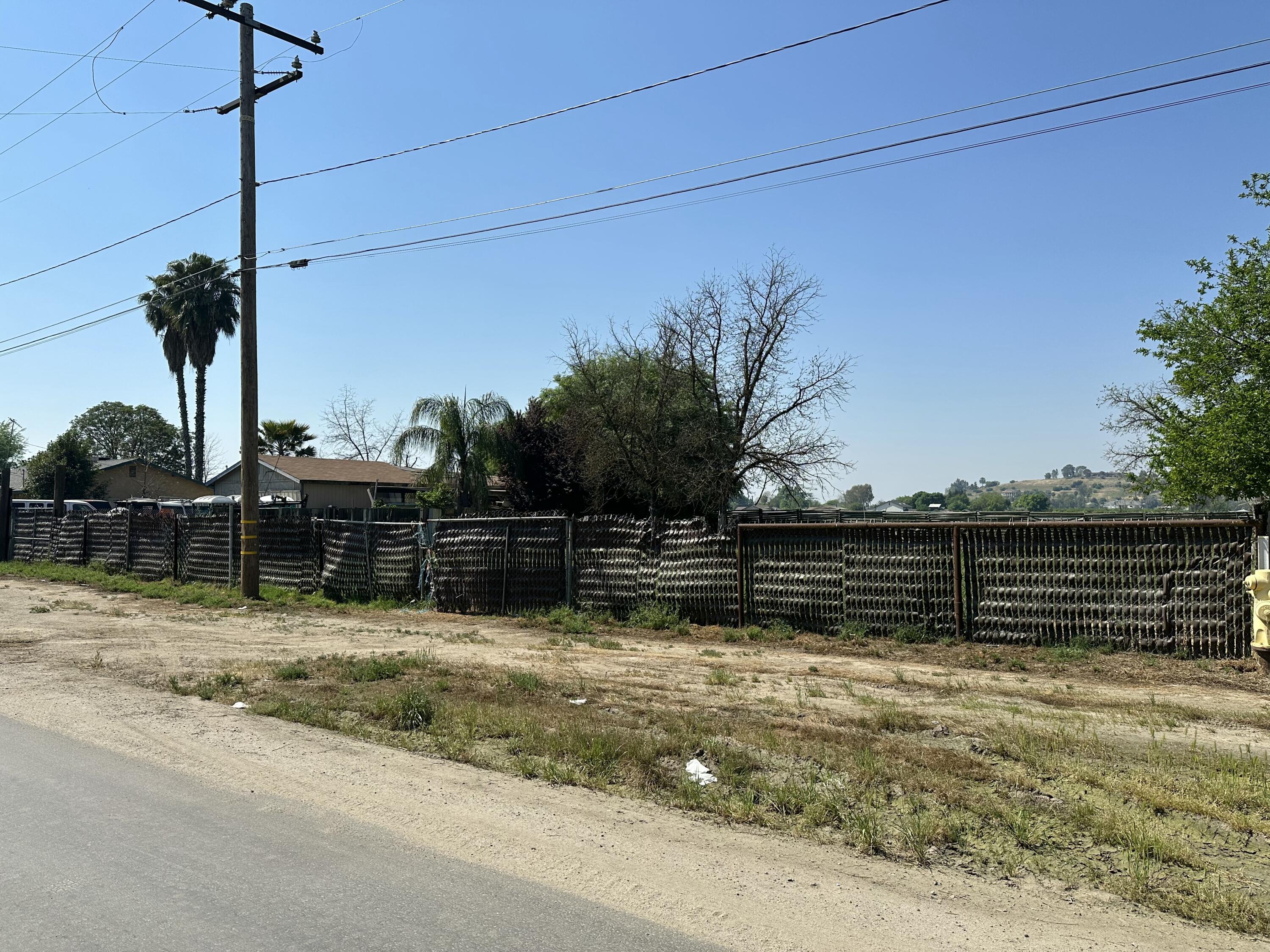 0 Hall #Lindsay, Lindsay, CA 93247