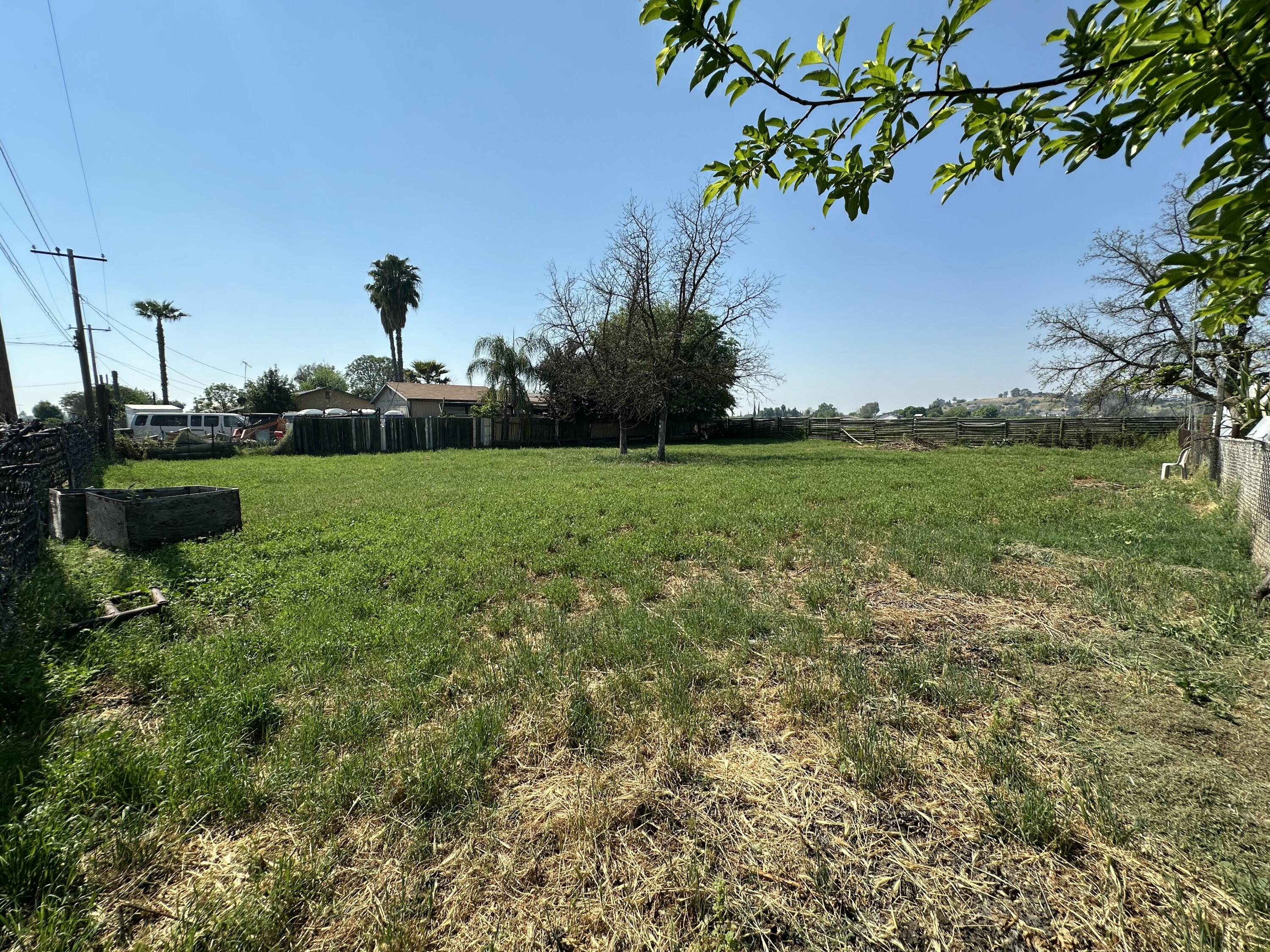 0 Hall #Lindsay, Lindsay, CA 93247