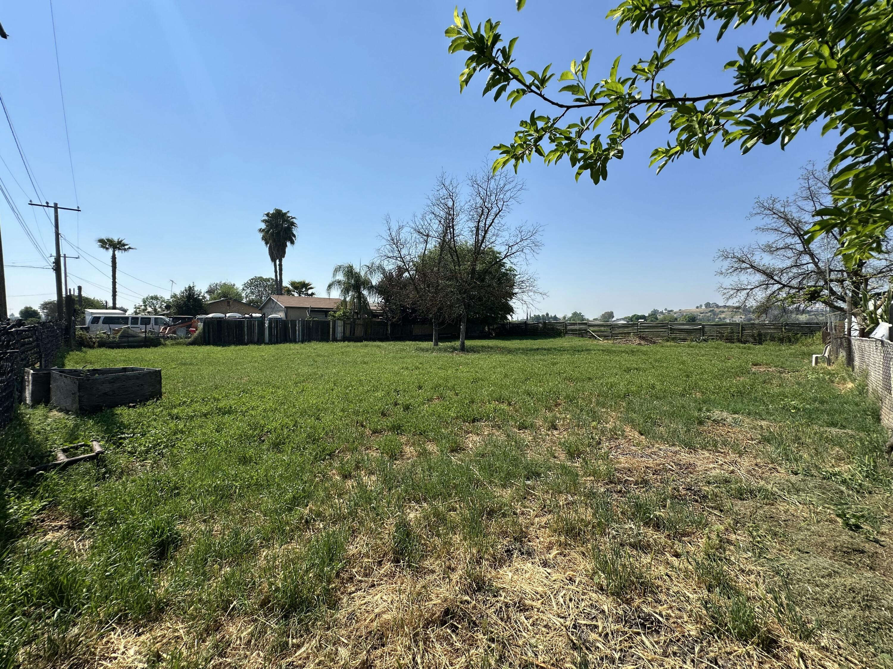 0 Hall #Lindsay, Lindsay, CA 93247