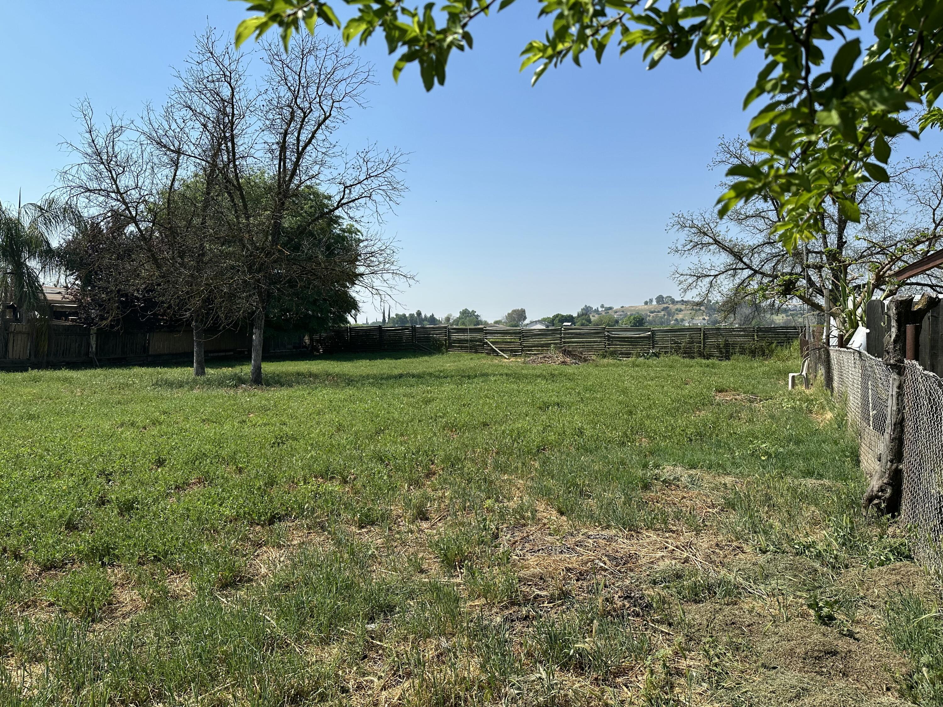 0 Hall #Lindsay, Lindsay, CA 93247