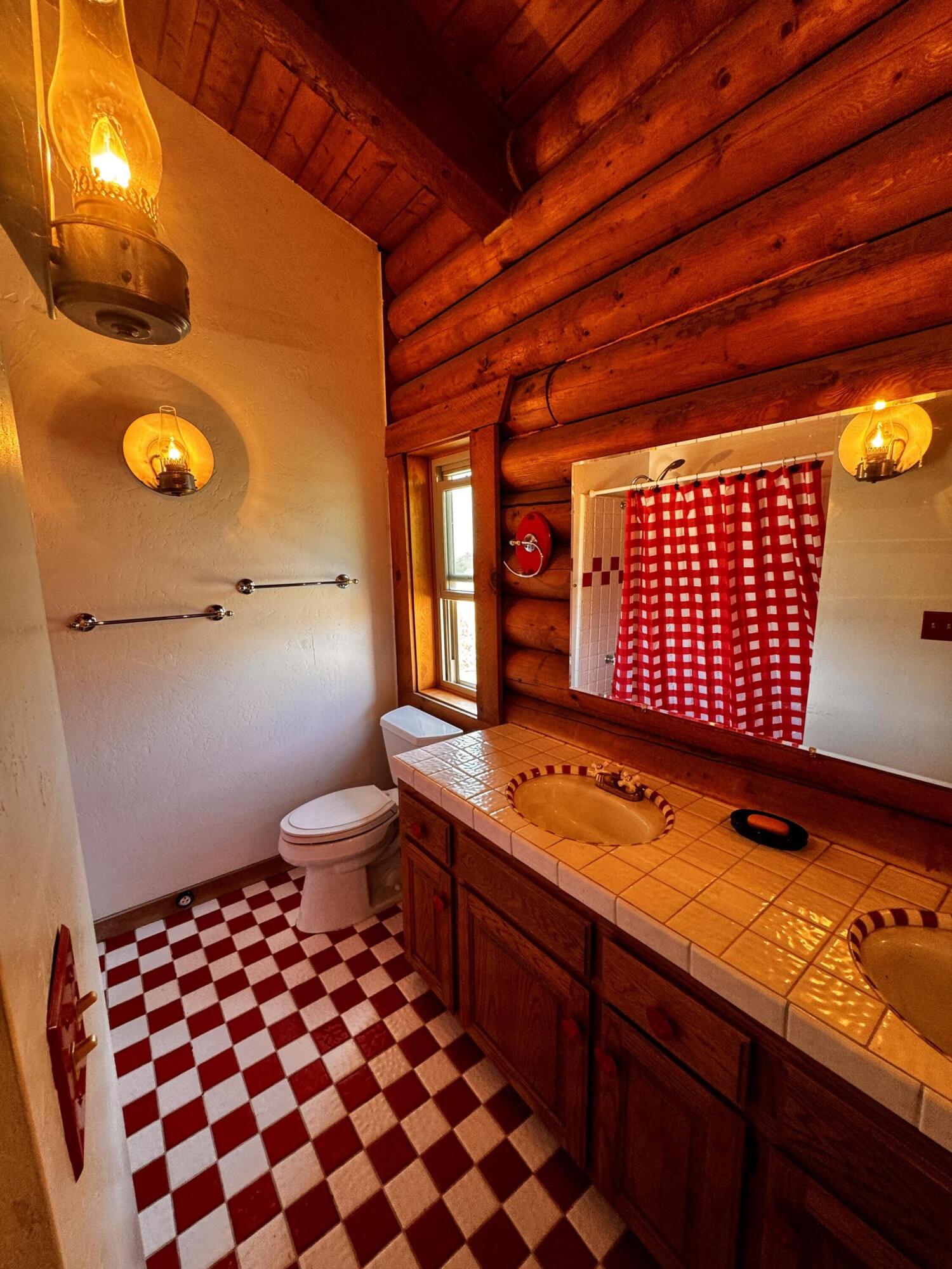 30723 Hamilton Dr, Exeter, CA 93221