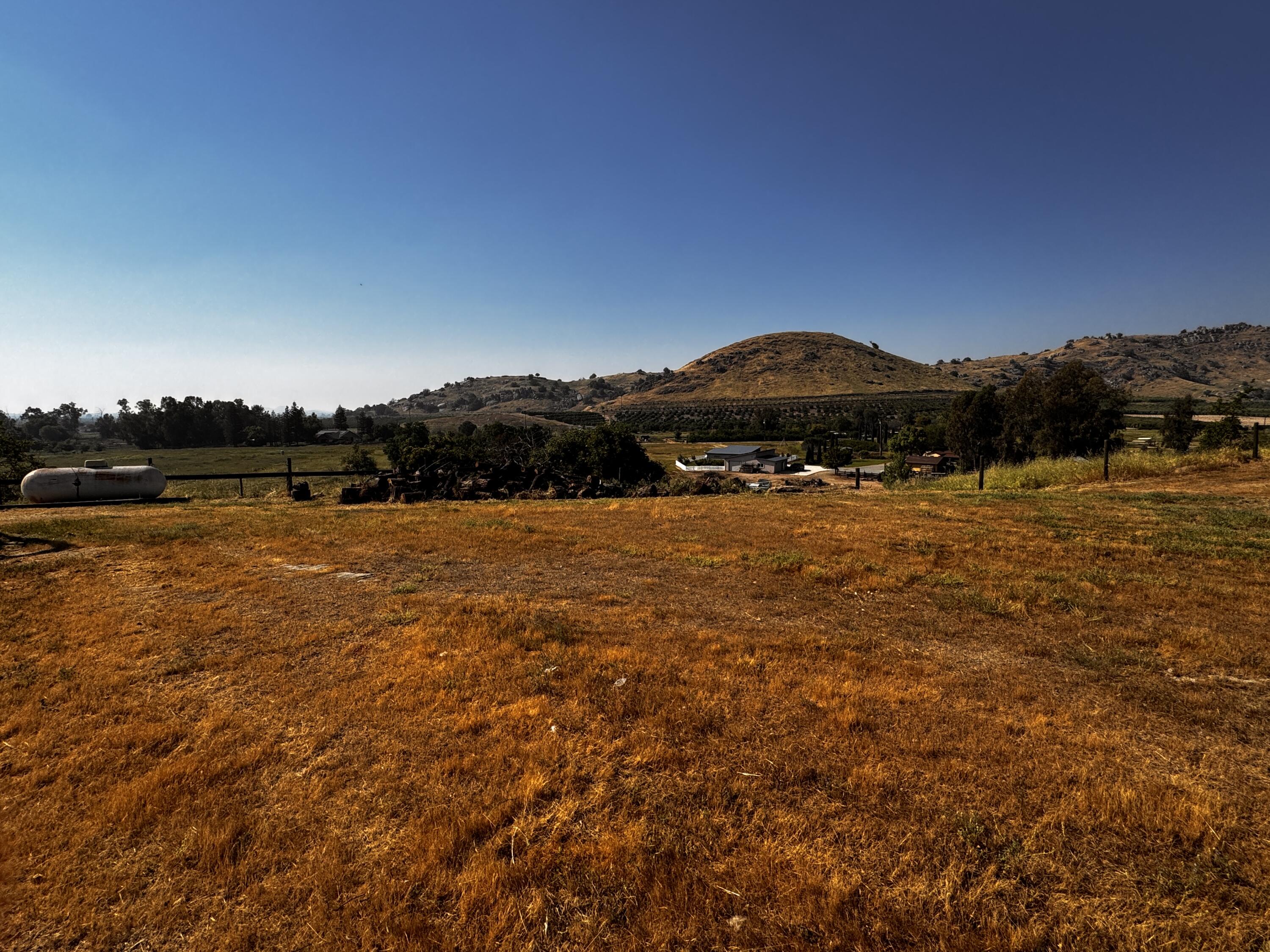 30723 Hamilton Dr, Exeter, CA 93221