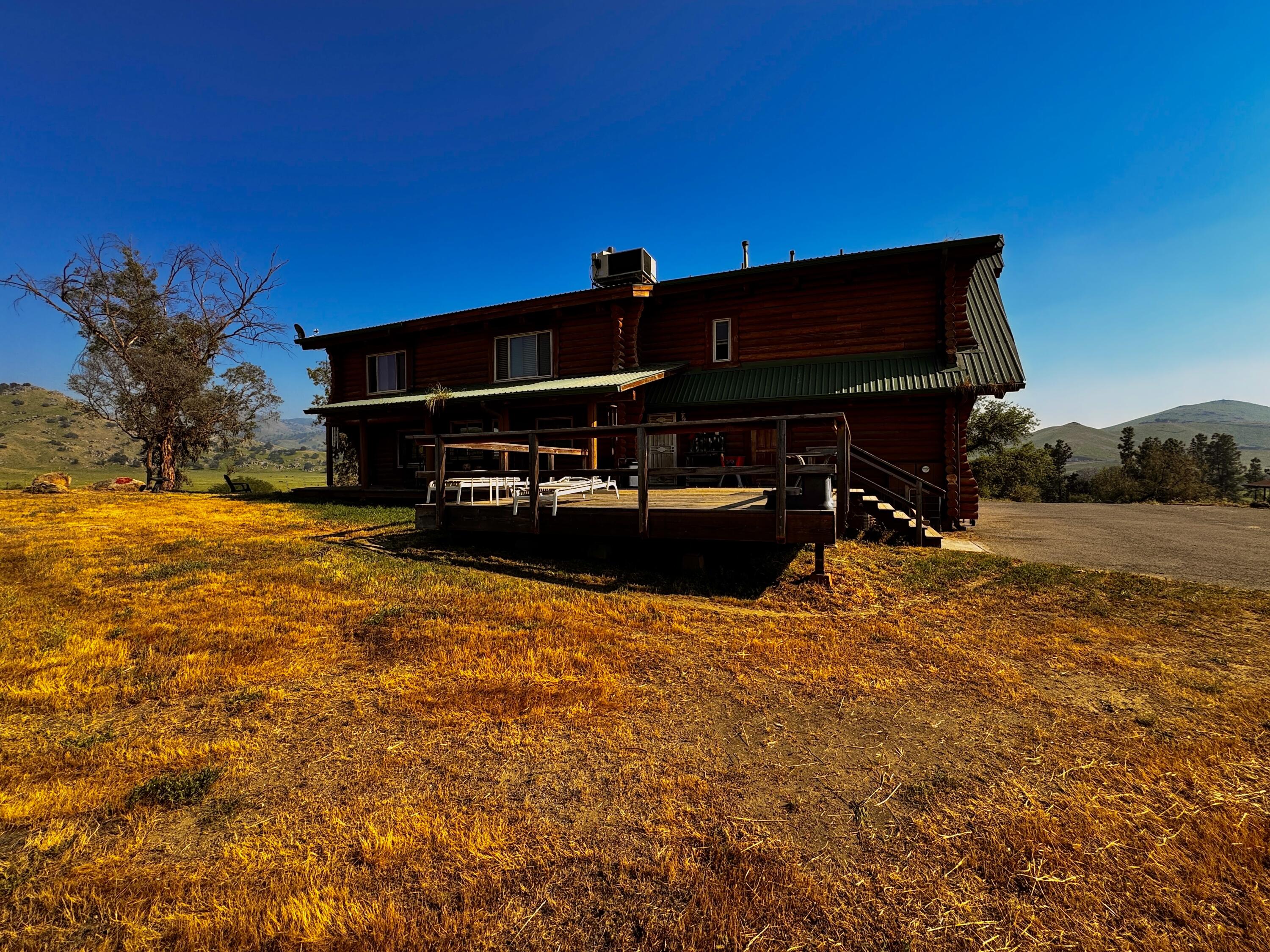 30723 Hamilton Dr, Exeter, CA 93221