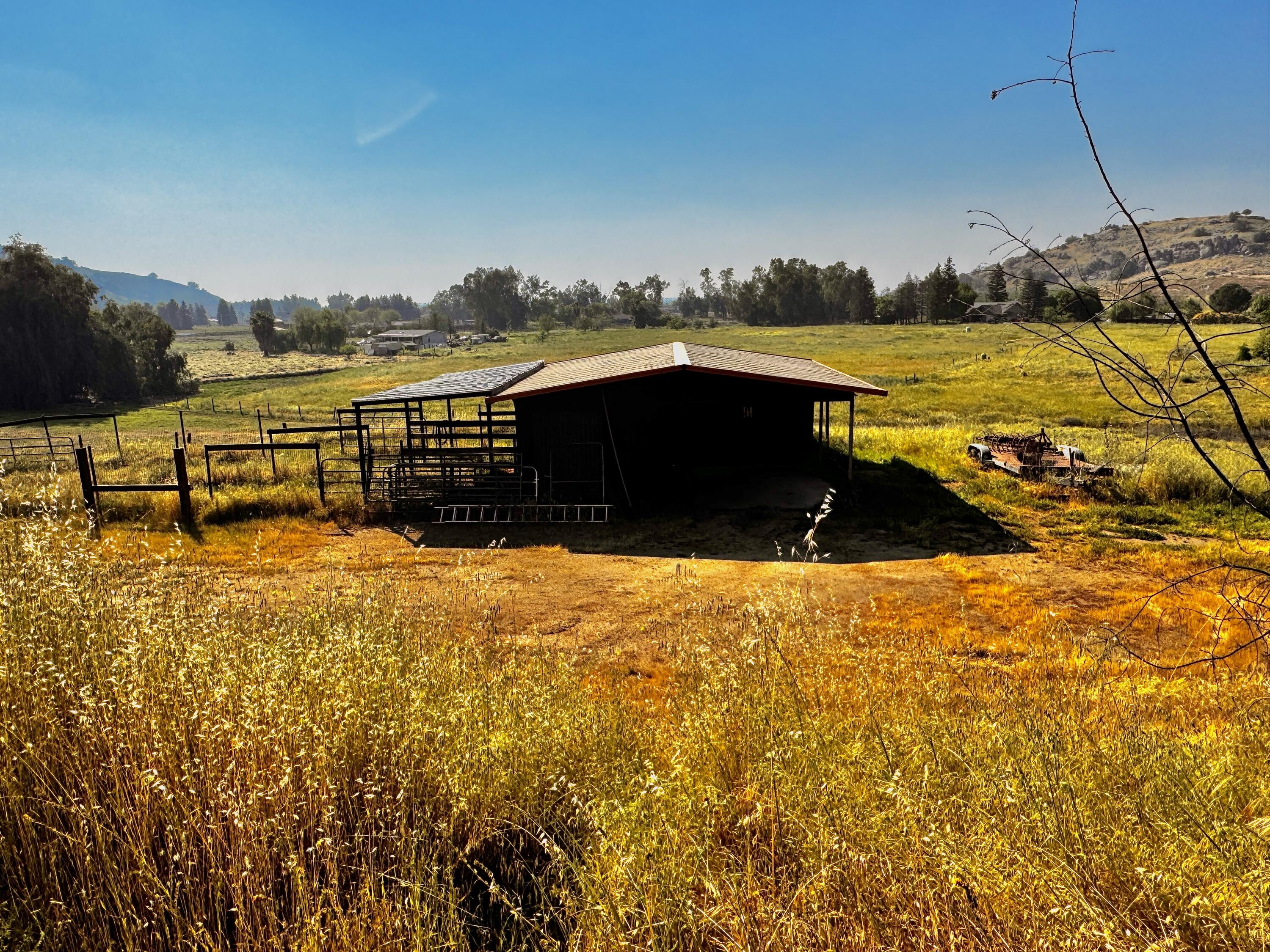 30723 Hamilton Dr, Exeter, CA 93221