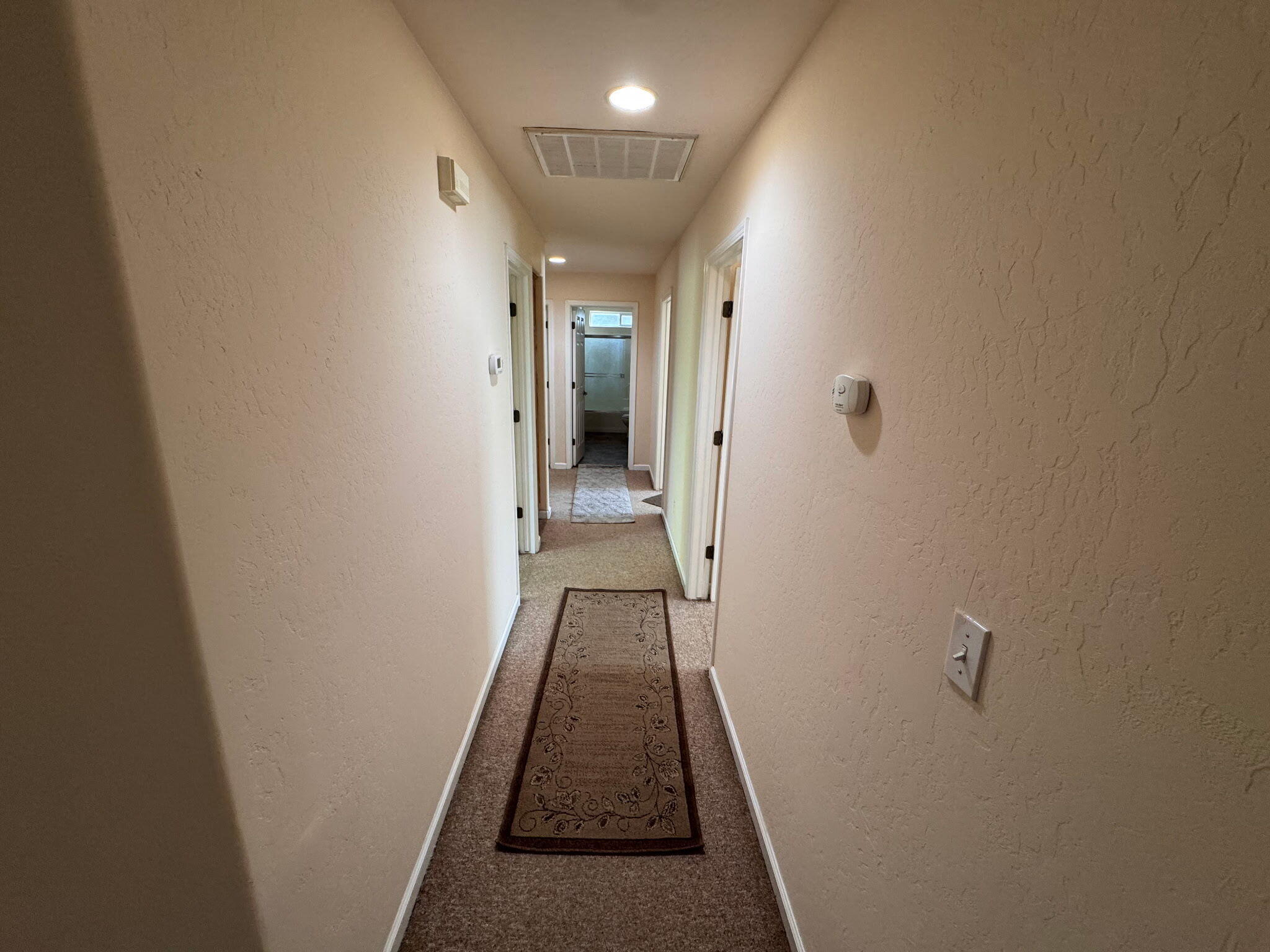 3927 E Center St, Visalia, CA 93291