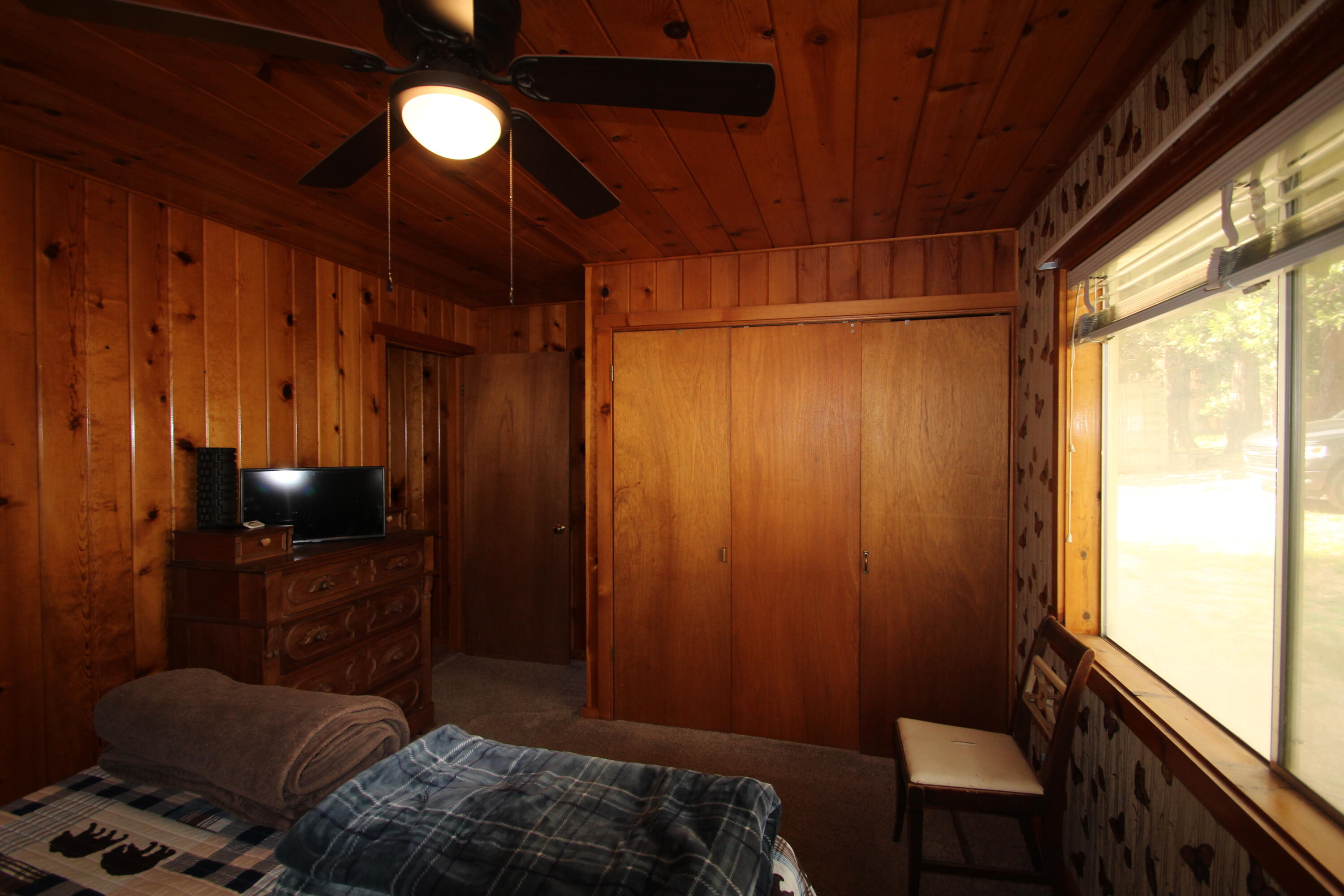 1771 James Dr, Springville, CA 93265