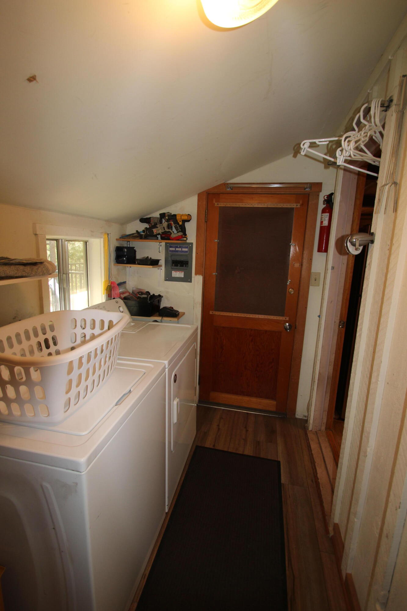 1771 James Dr, Springville, CA 93265