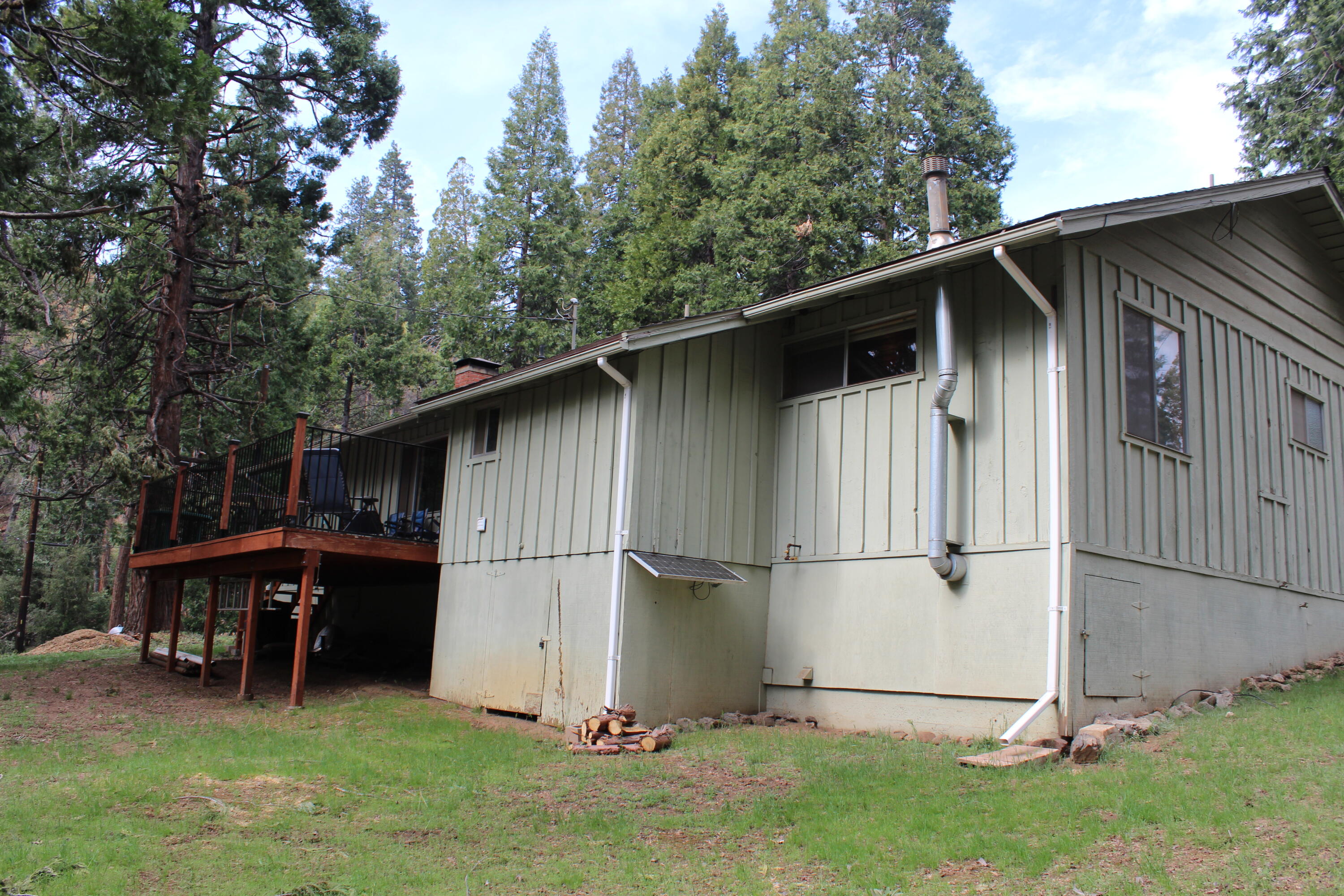 1771 James Dr, Springville, CA 93265