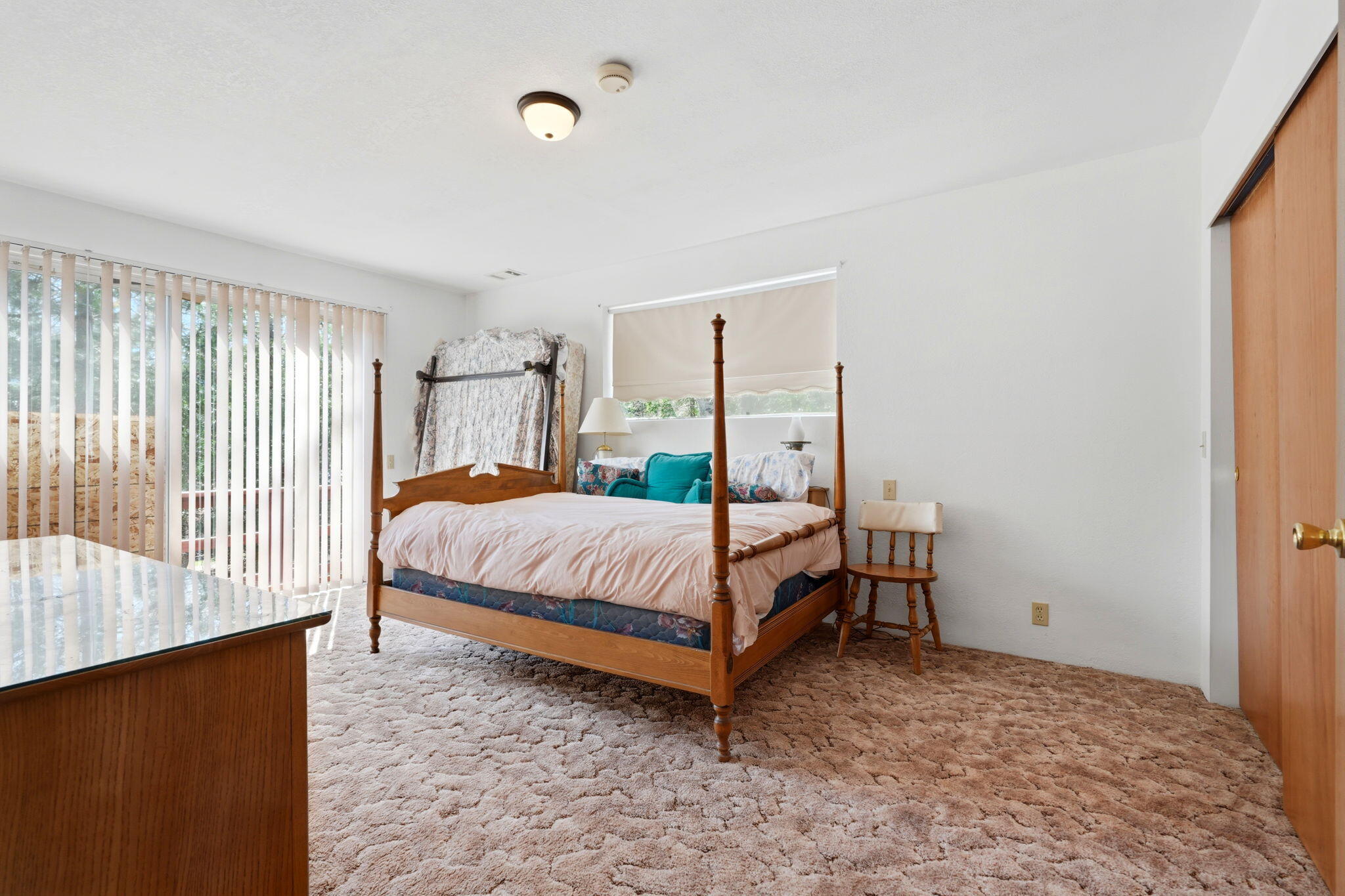 697 Loop Dr, Springville, CA 93265