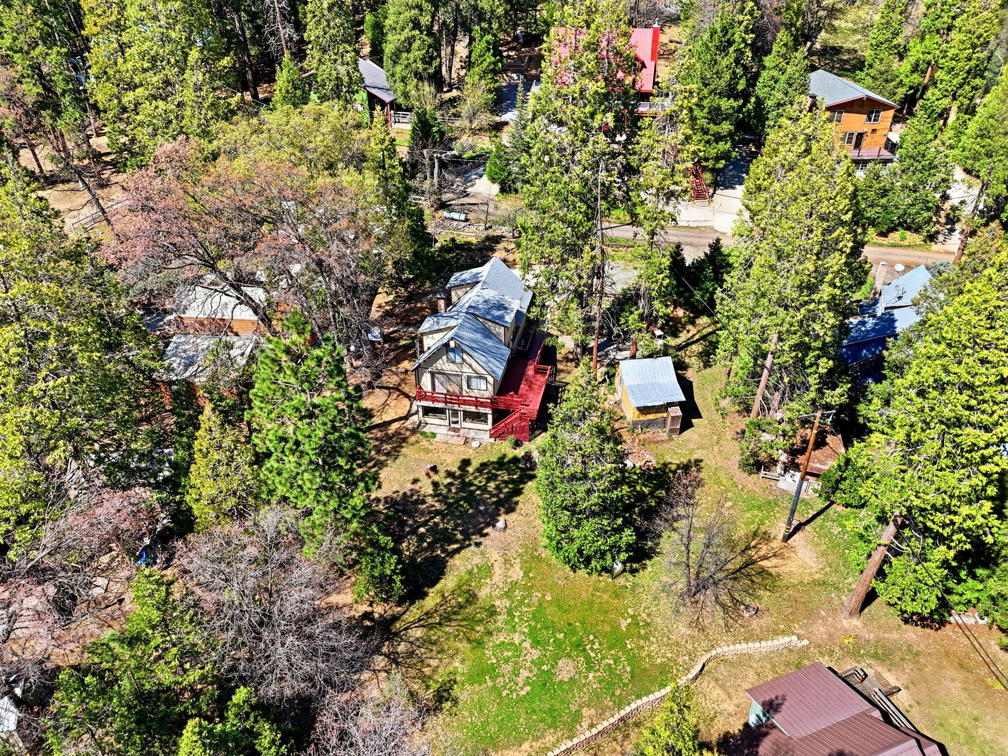 697 Loop Dr, Springville, CA 93265