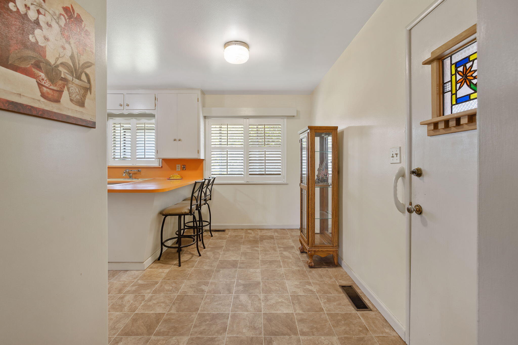 4340 W School Ave, Visalia, CA 93291