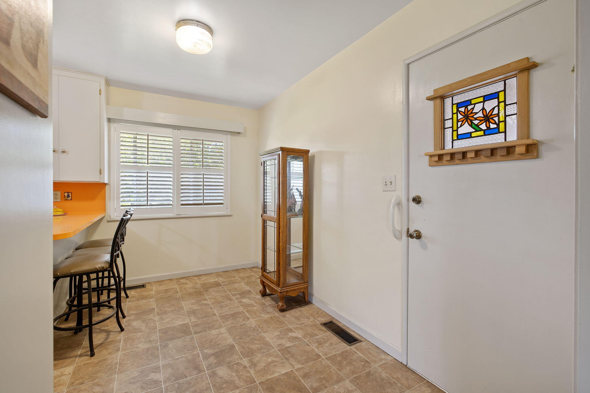 4340 W School Ave, Visalia, CA 93291