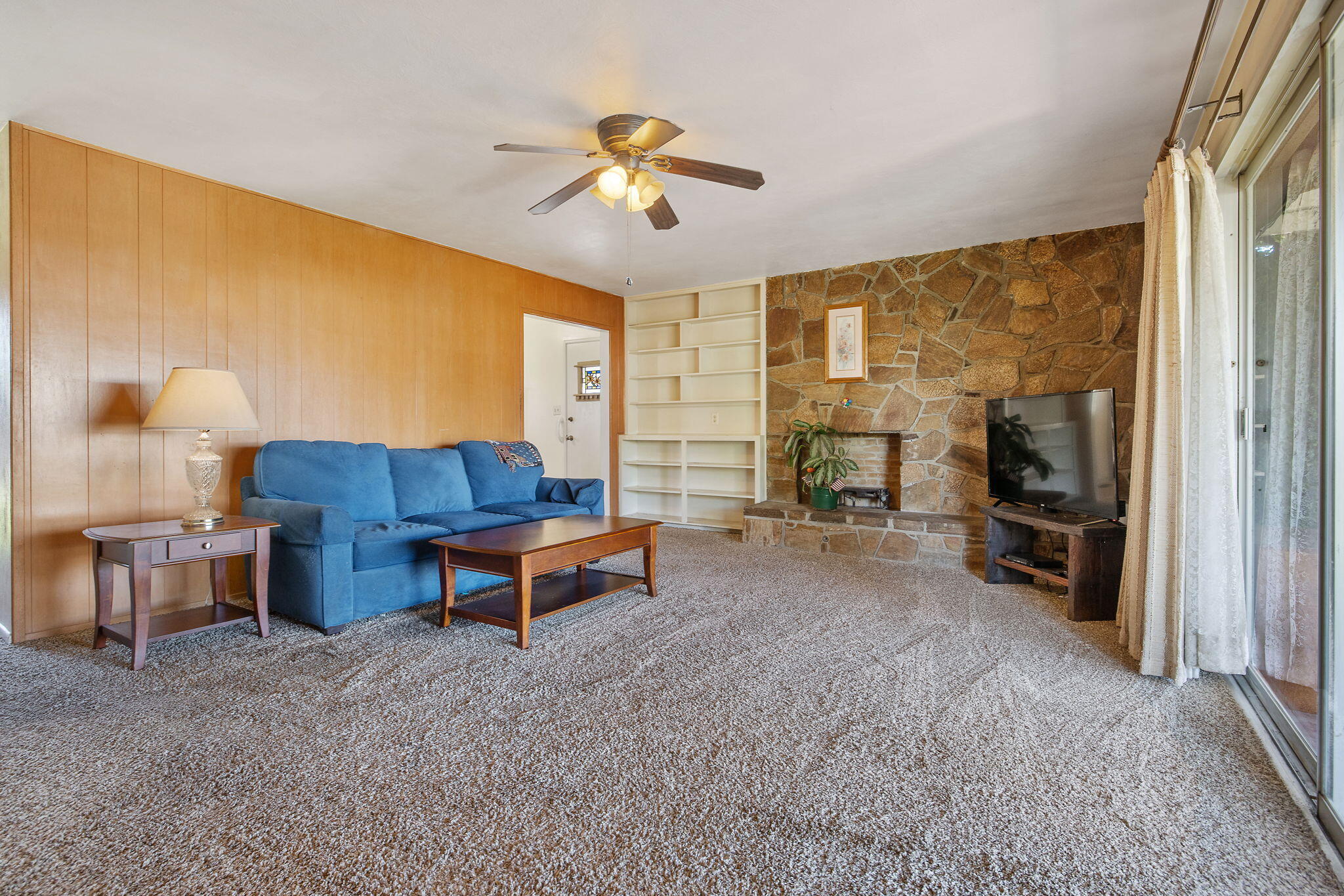 4340 W School Ave, Visalia, CA 93291