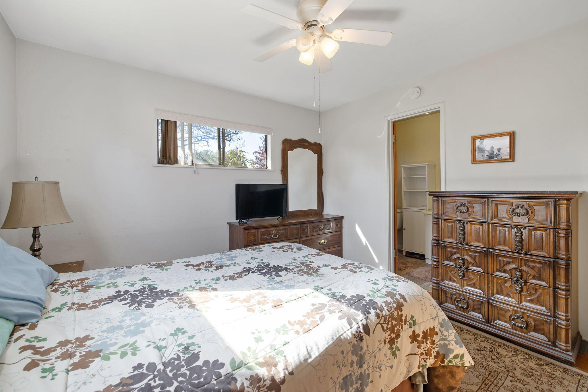 4340 W School Ave, Visalia, CA 93291