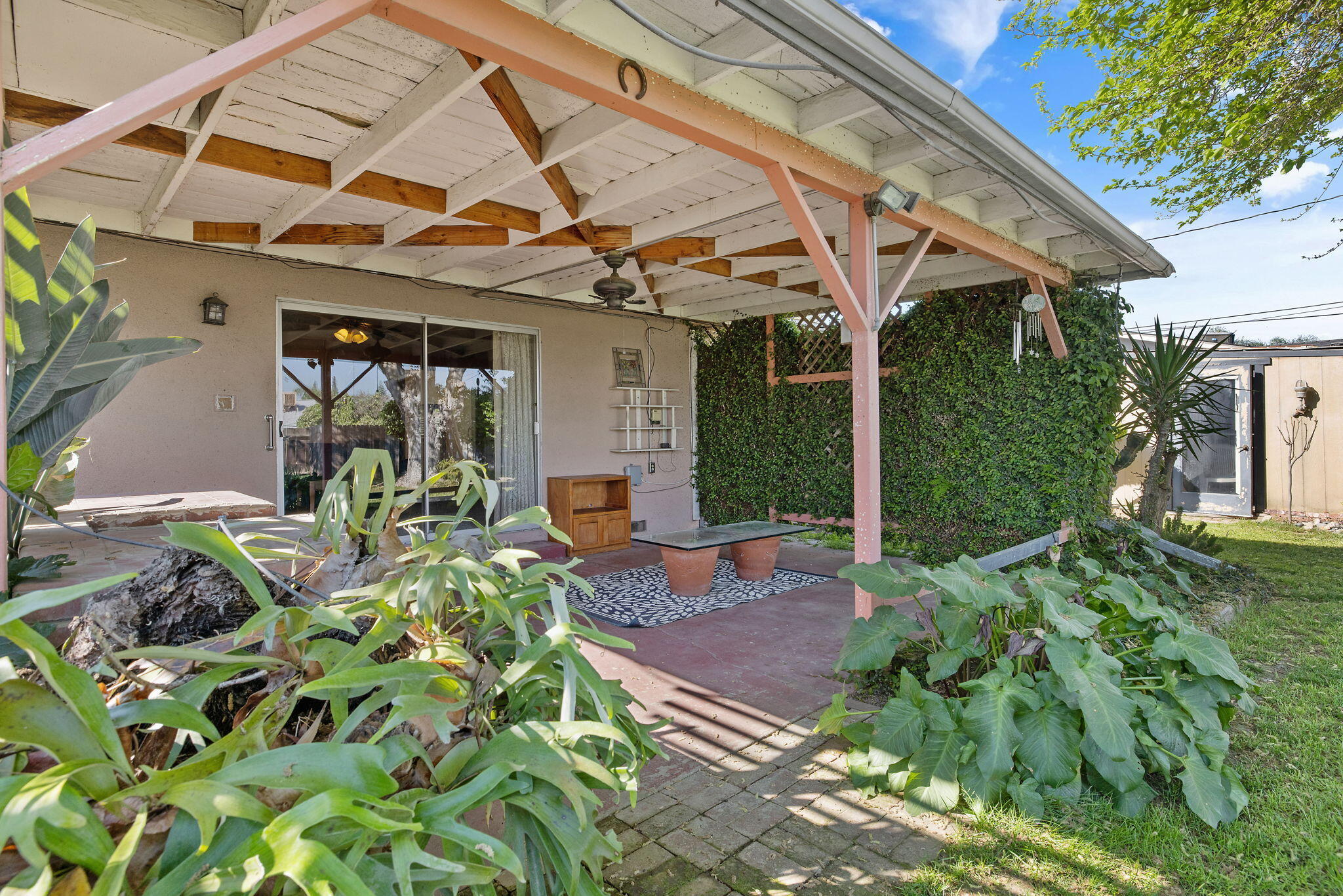 4340 W School Ave, Visalia, CA 93291