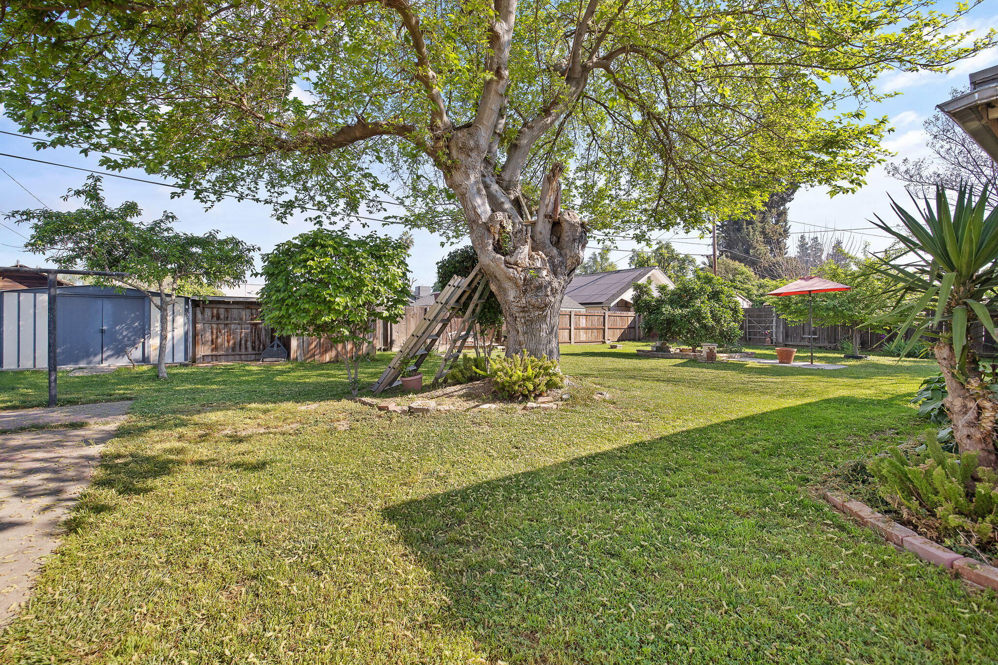 4340 W School Ave, Visalia, CA 93291