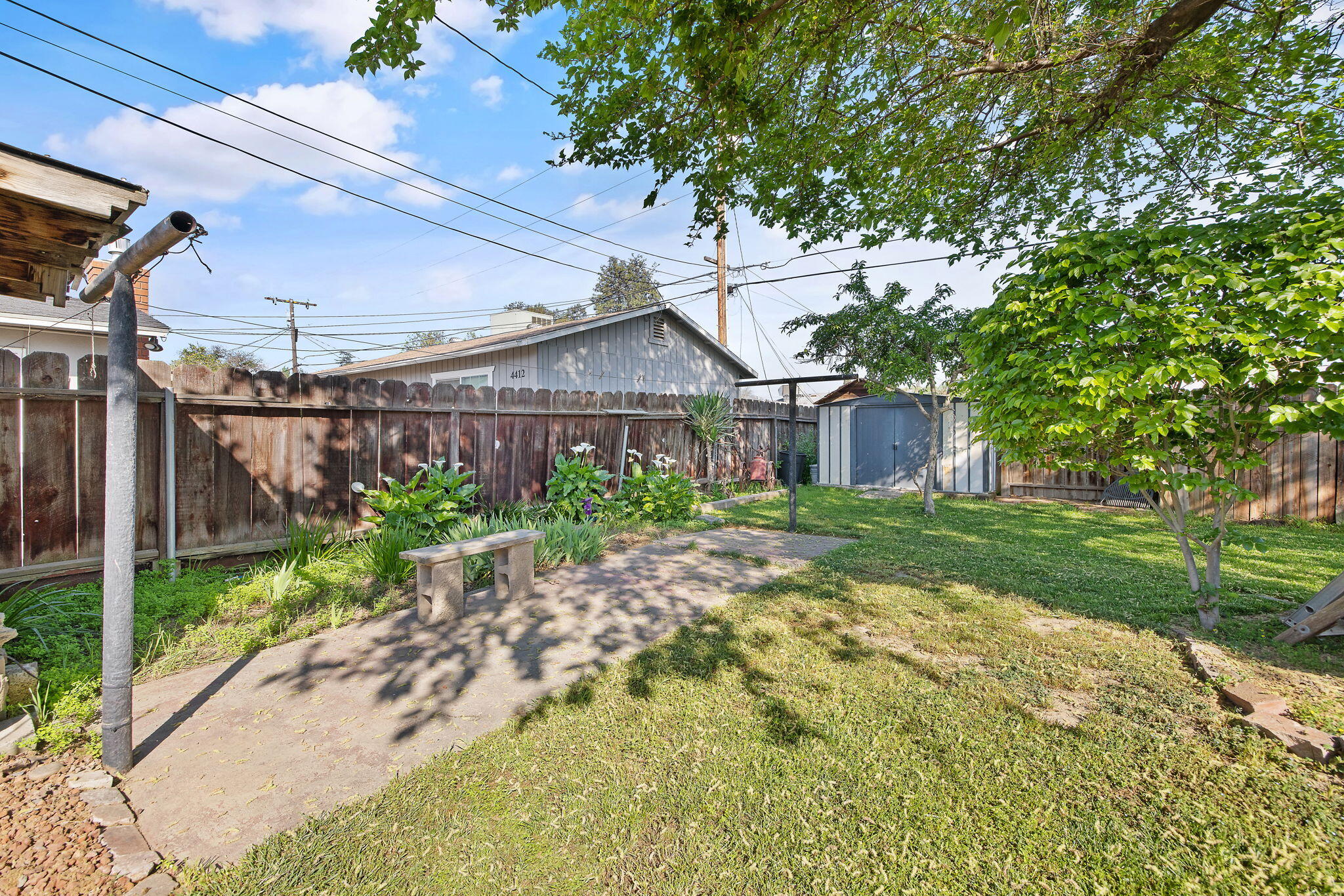 4340 W School Ave, Visalia, CA 93291