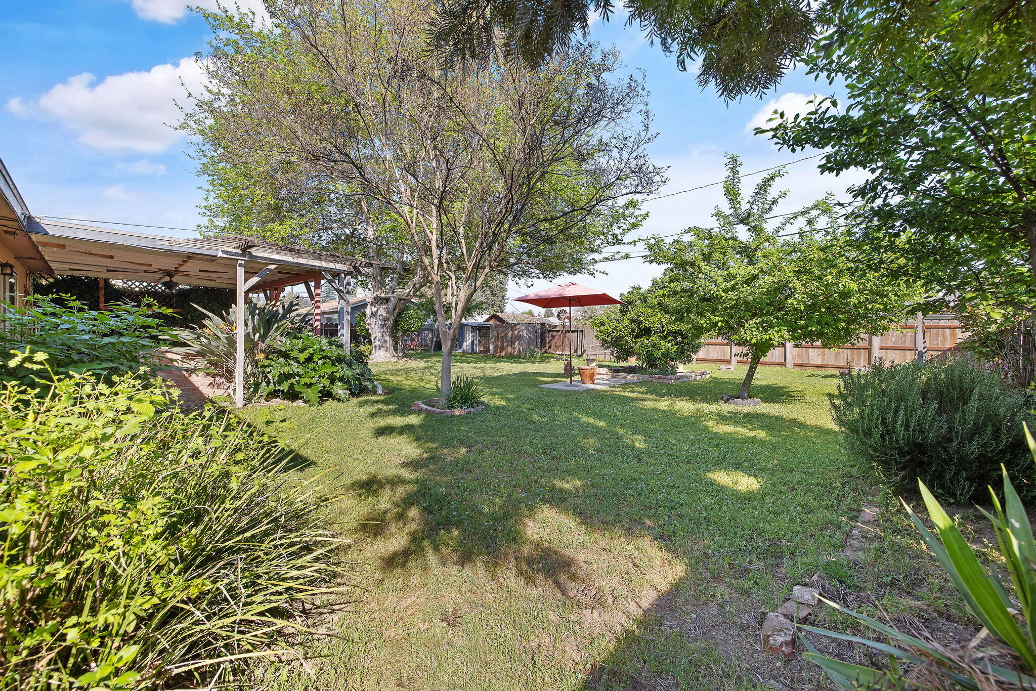 4340 W School Ave, Visalia, CA 93291