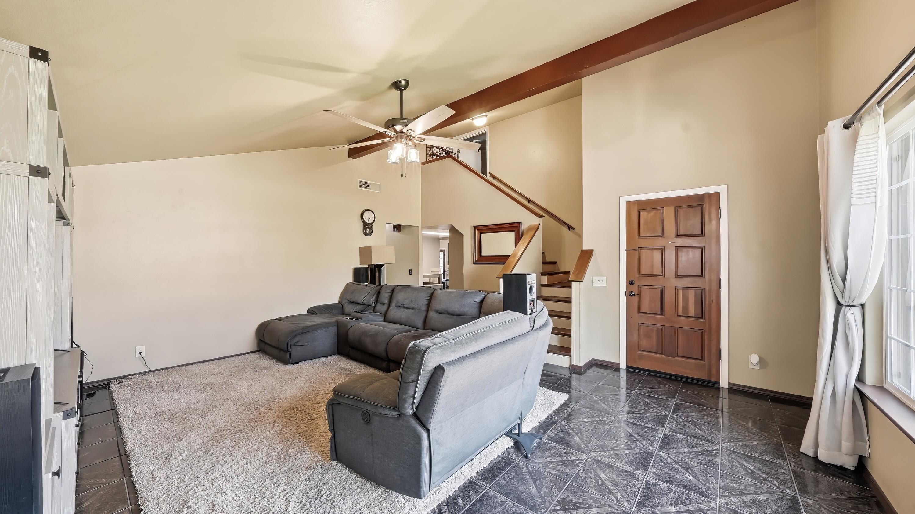 2419 E Vassar Ave, Visalia, CA 93292