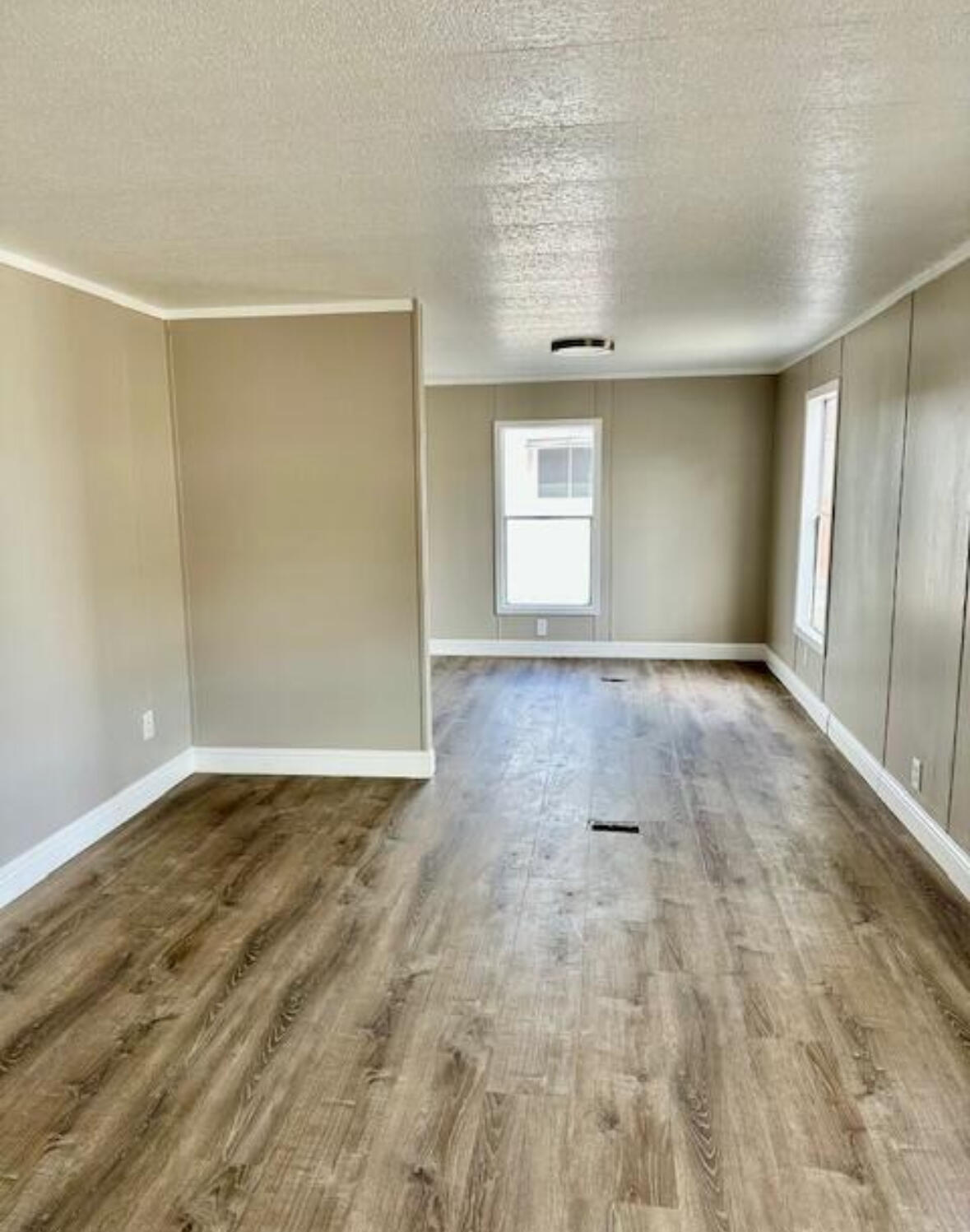 720 E Worth Ave #105, Porterville, CA 93257